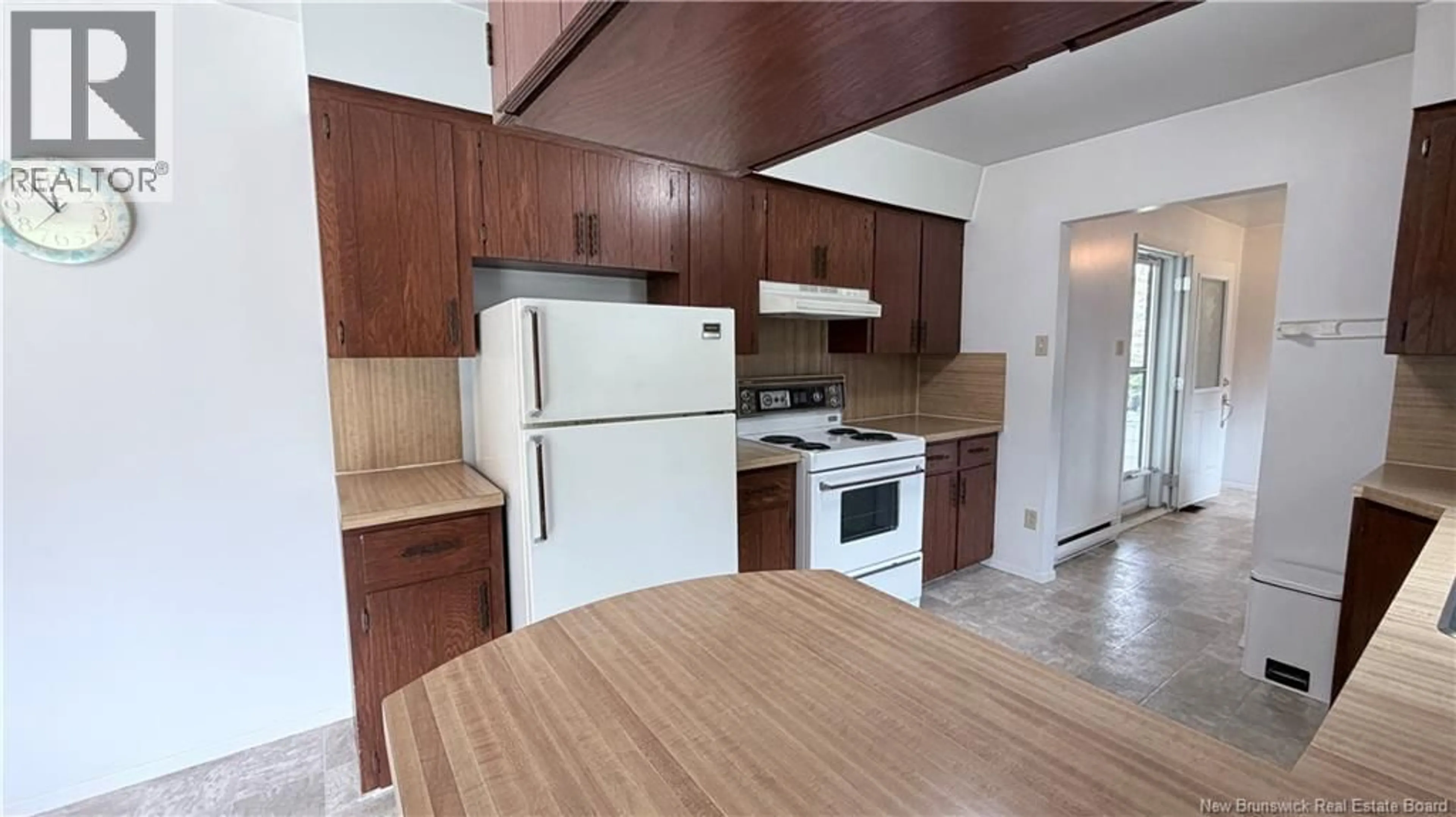 Standard kitchen, unknown for 43 RUE MADAWASKA, Saint-Jacques New Brunswick E7B1L6
