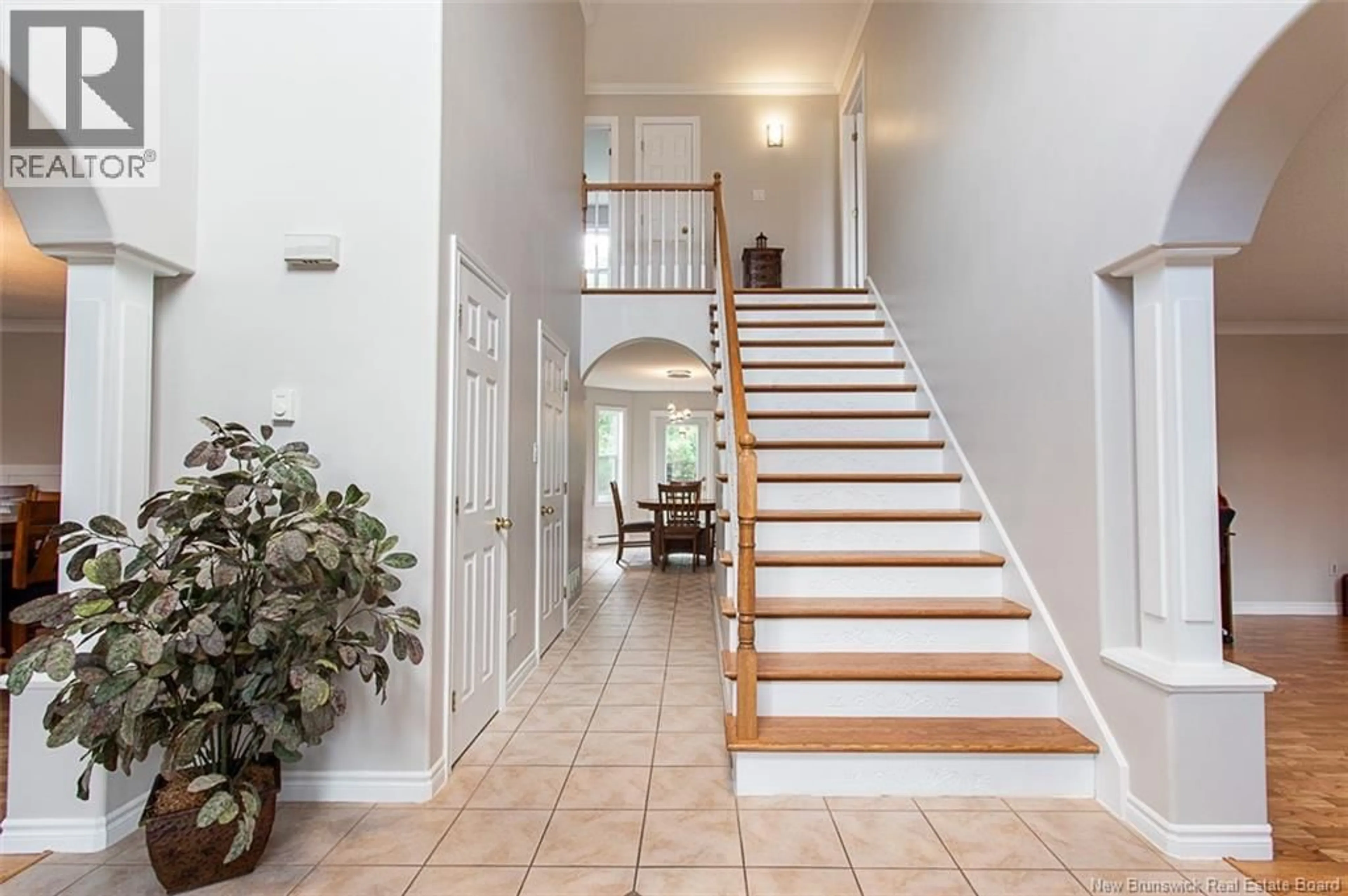 Indoor entryway for 106 ROYAL OAKS BOULEVARD, Moncton New Brunswick E1H3P2