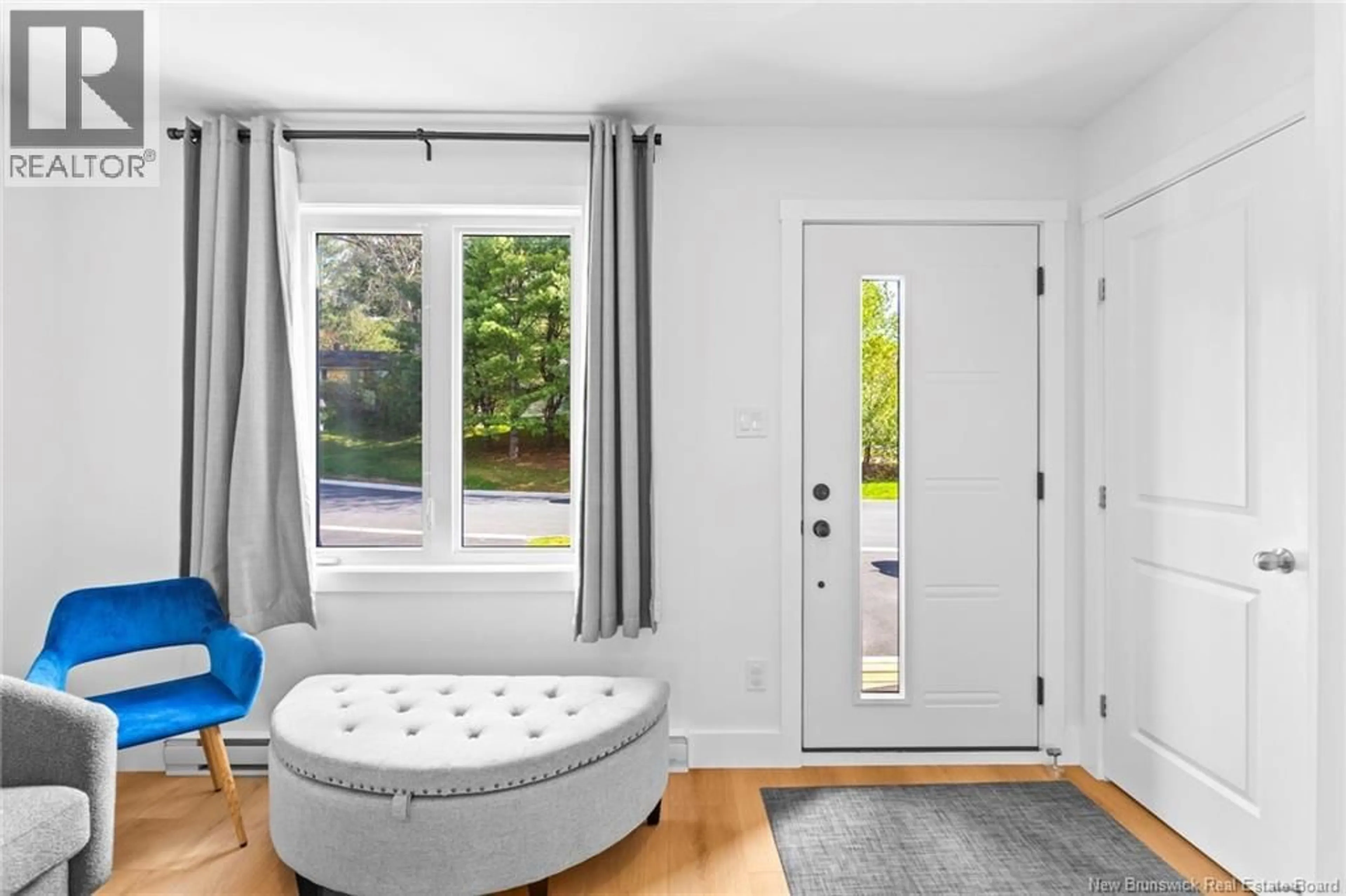 Indoor entryway for 4 WESTWOOD DRIVE, Fredericton New Brunswick E3C1K8