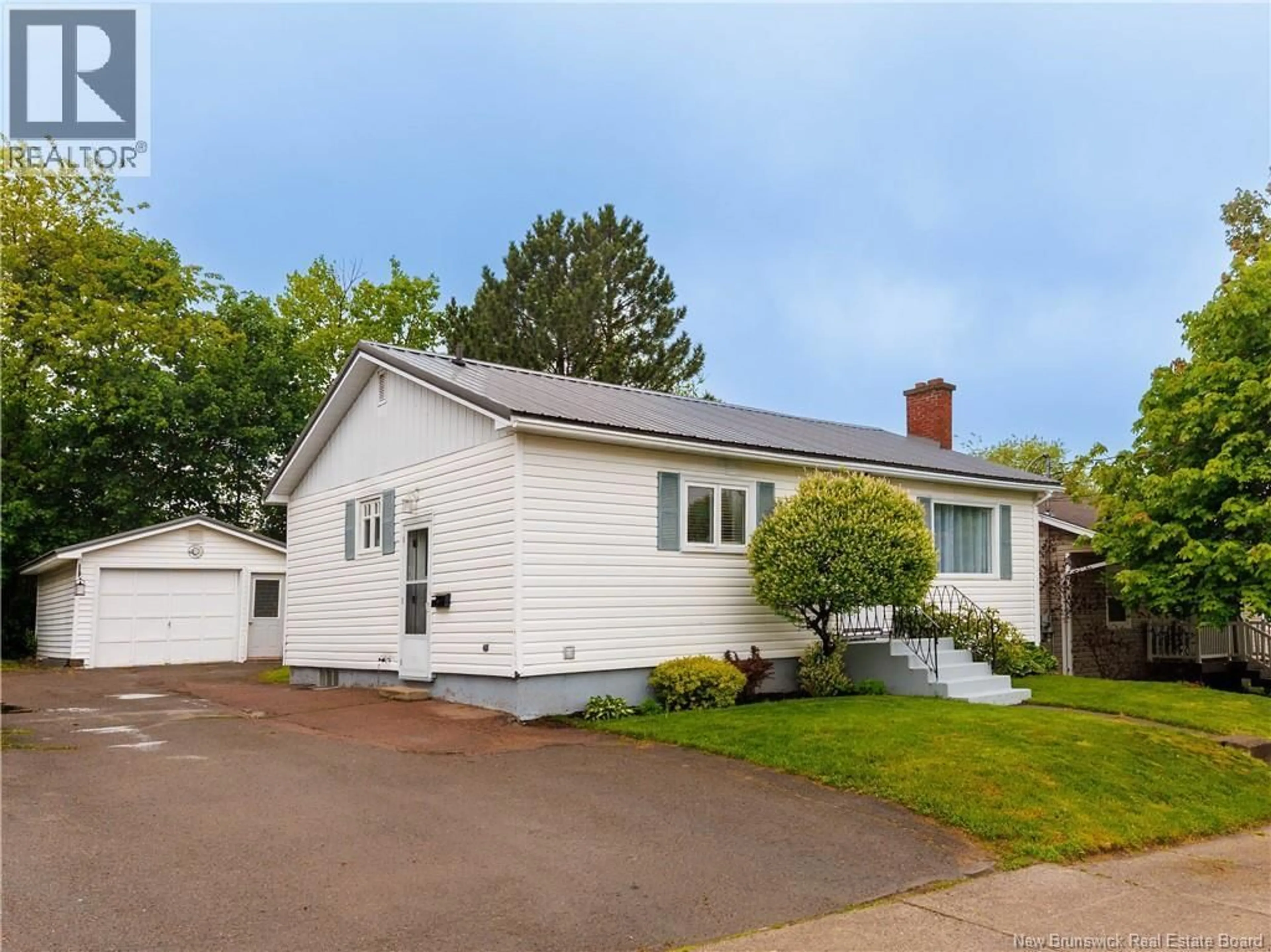 Home with vinyl exterior material, street for 198 JONES STREET, Moncton New Brunswick E1C6K3