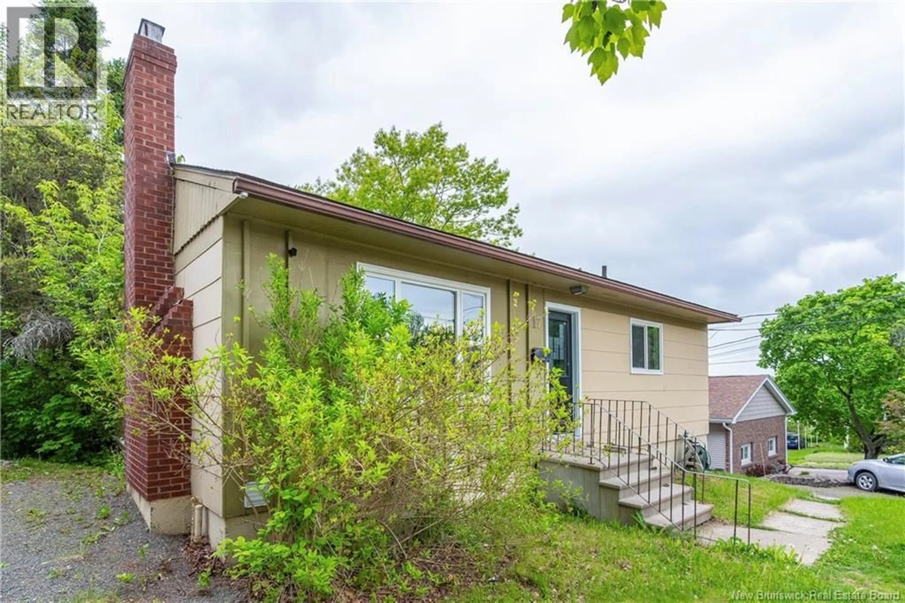 Home with vinyl exterior material, street for 17 GARFIELD STREET, Moncton New Brunswick E1C3Y4