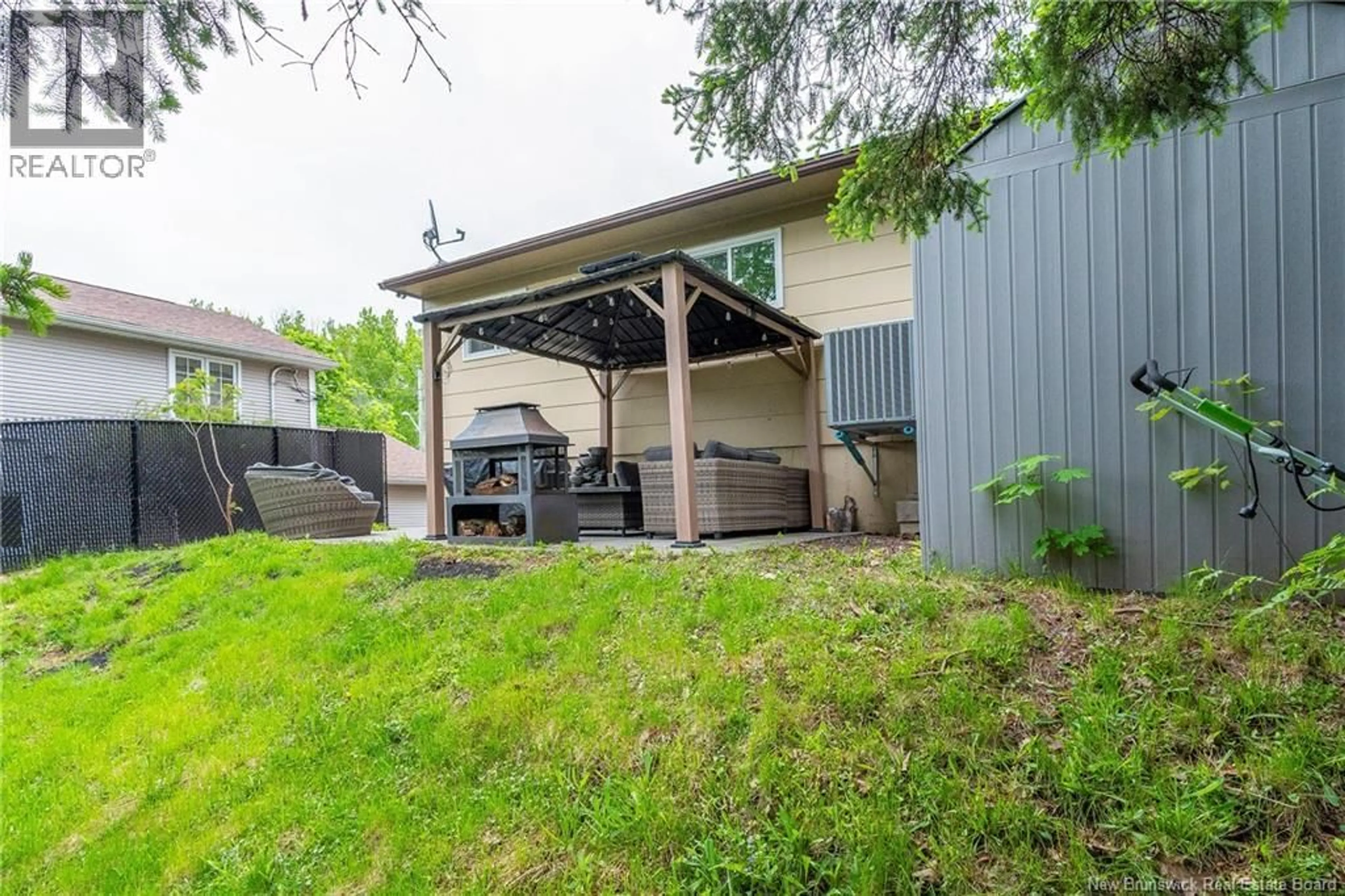 Patio, water/lake/river/ocean view for 17 GARFIELD STREET, Moncton New Brunswick E1C3Y4