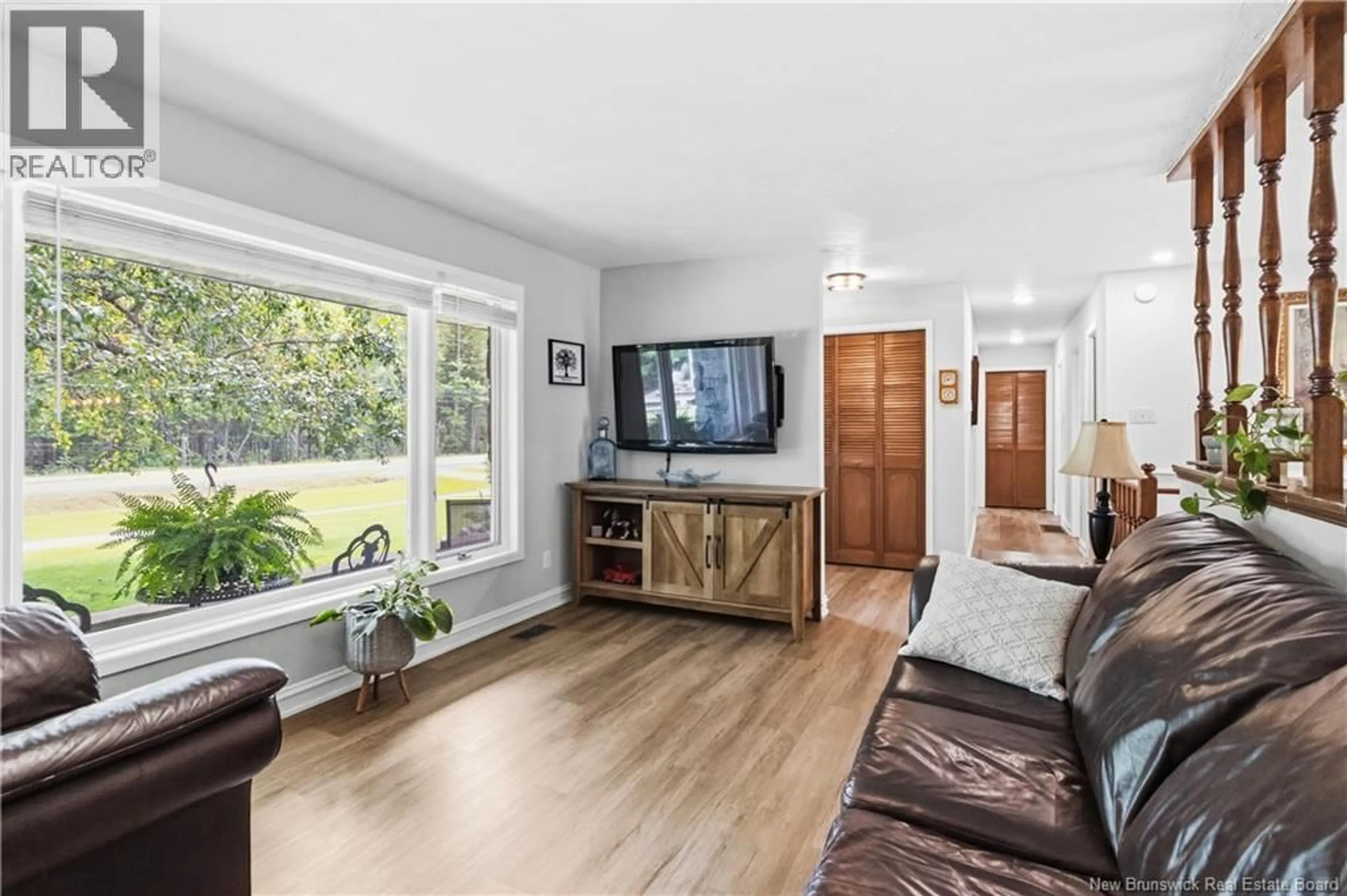 Living room with furniture, wood/laminate floor for 2918 ROUTE 115, Irishtown New Brunswick E1H2N4