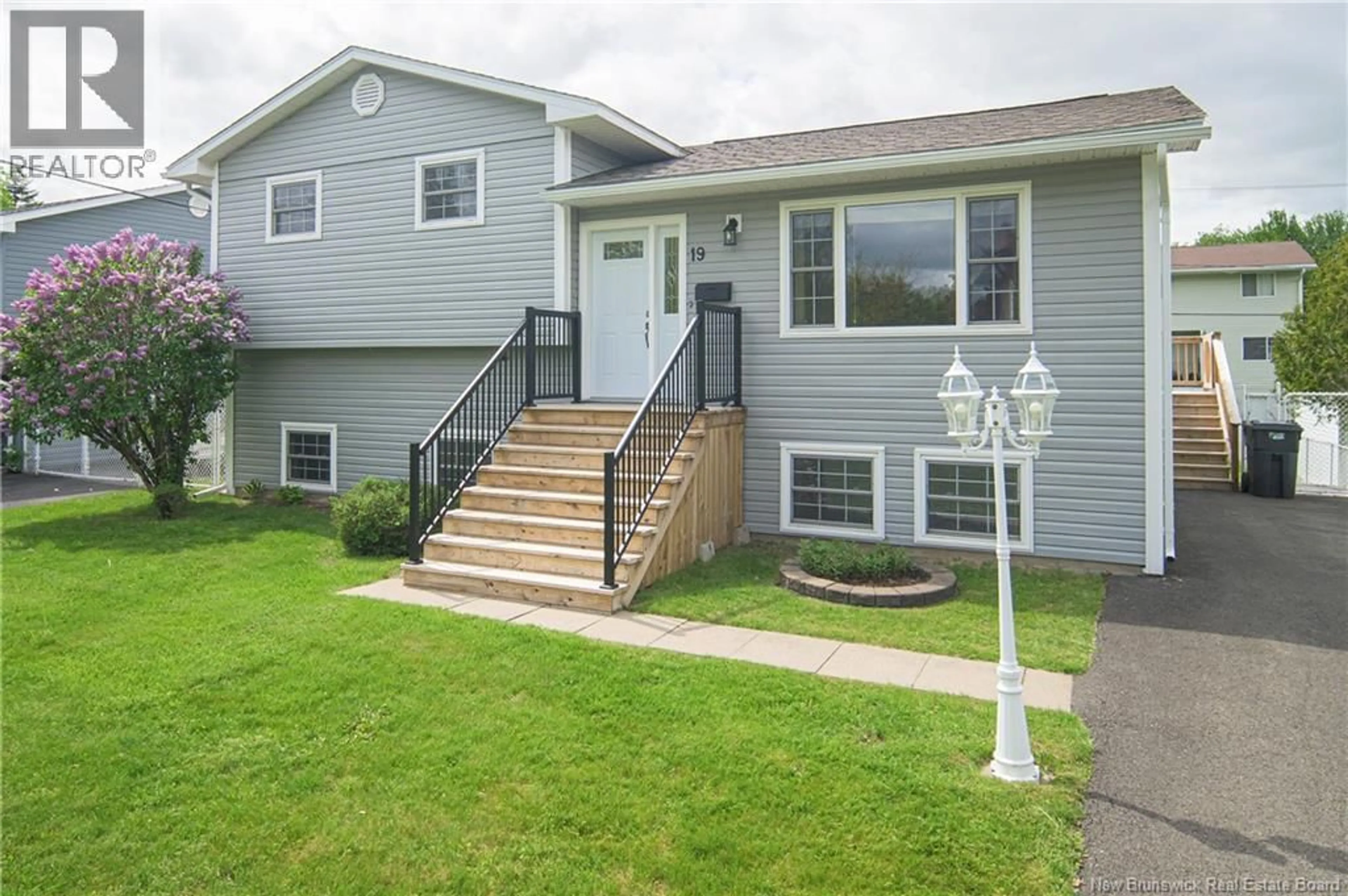Home with vinyl exterior material, unknown for 19 HATHEWAY STREET, Fredericton New Brunswick E3B6H4