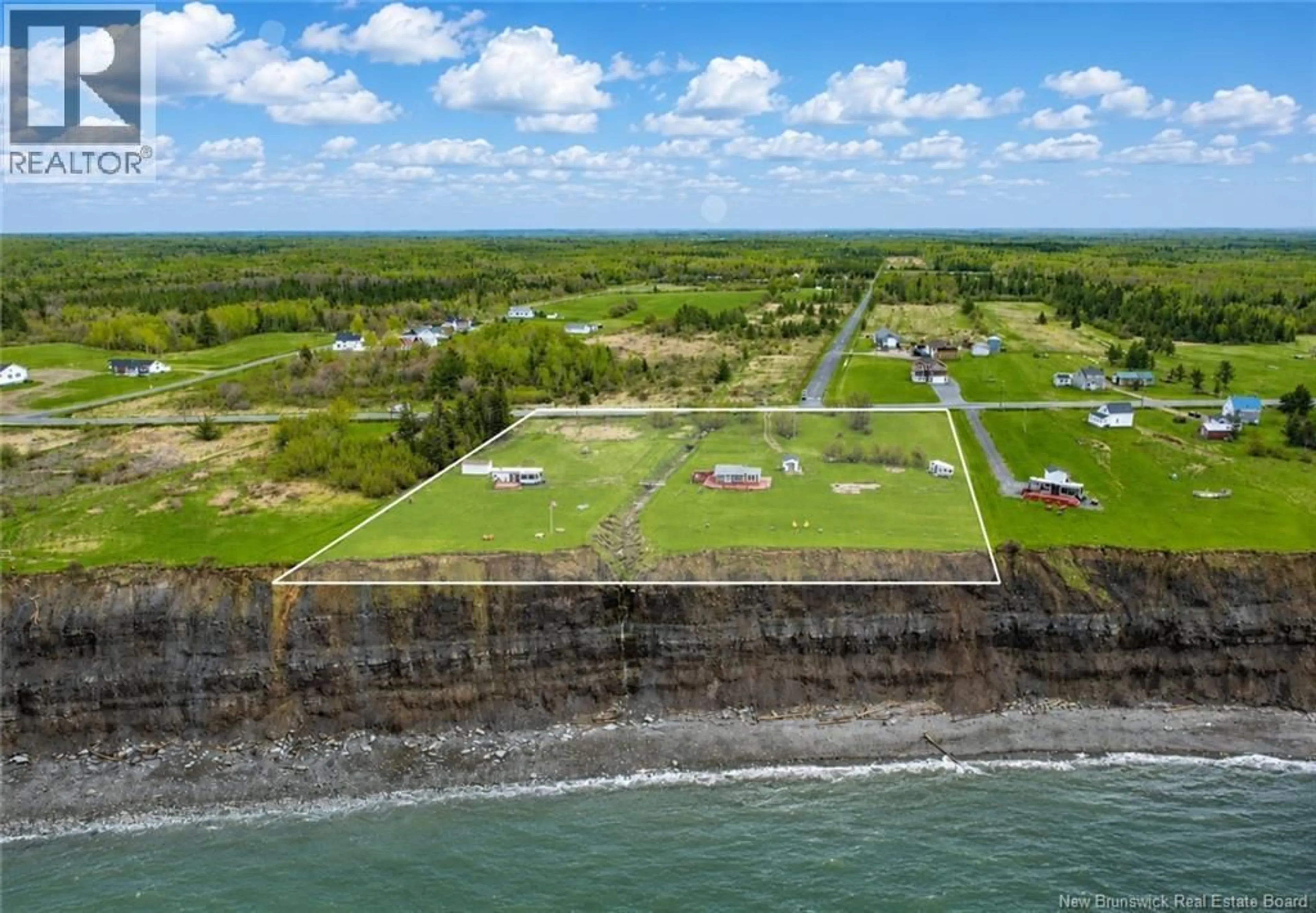 A pic from outside/outdoor area/front of a property/back of a property/a pic from drone, water/lake/river/ocean view for 6655 ROUTE 11, Clifton New Brunswick E2A5L7