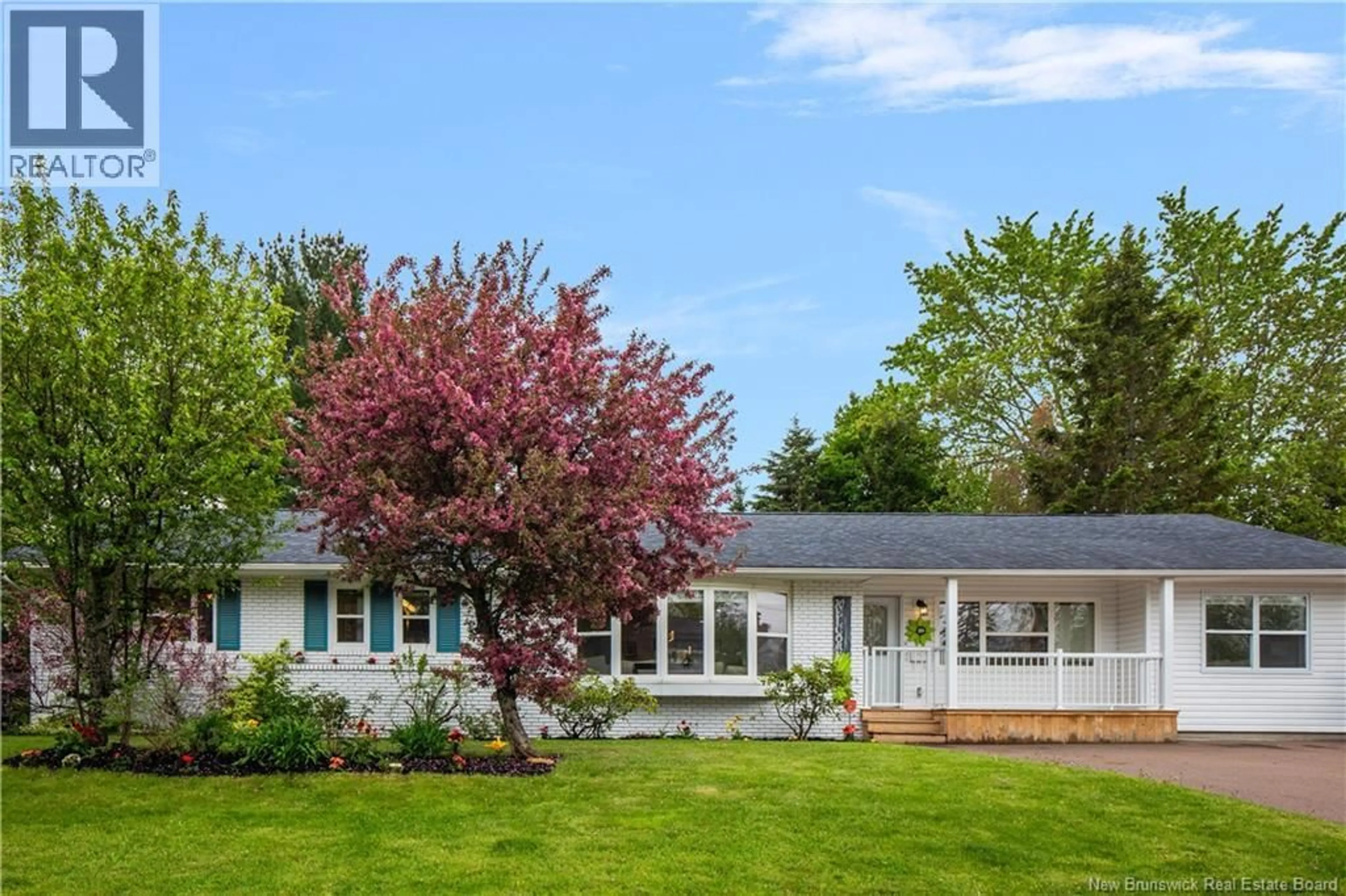 Home with vinyl exterior material, unknown for 26 ALEXANDER AVENUE, Moncton New Brunswick E1E1T2