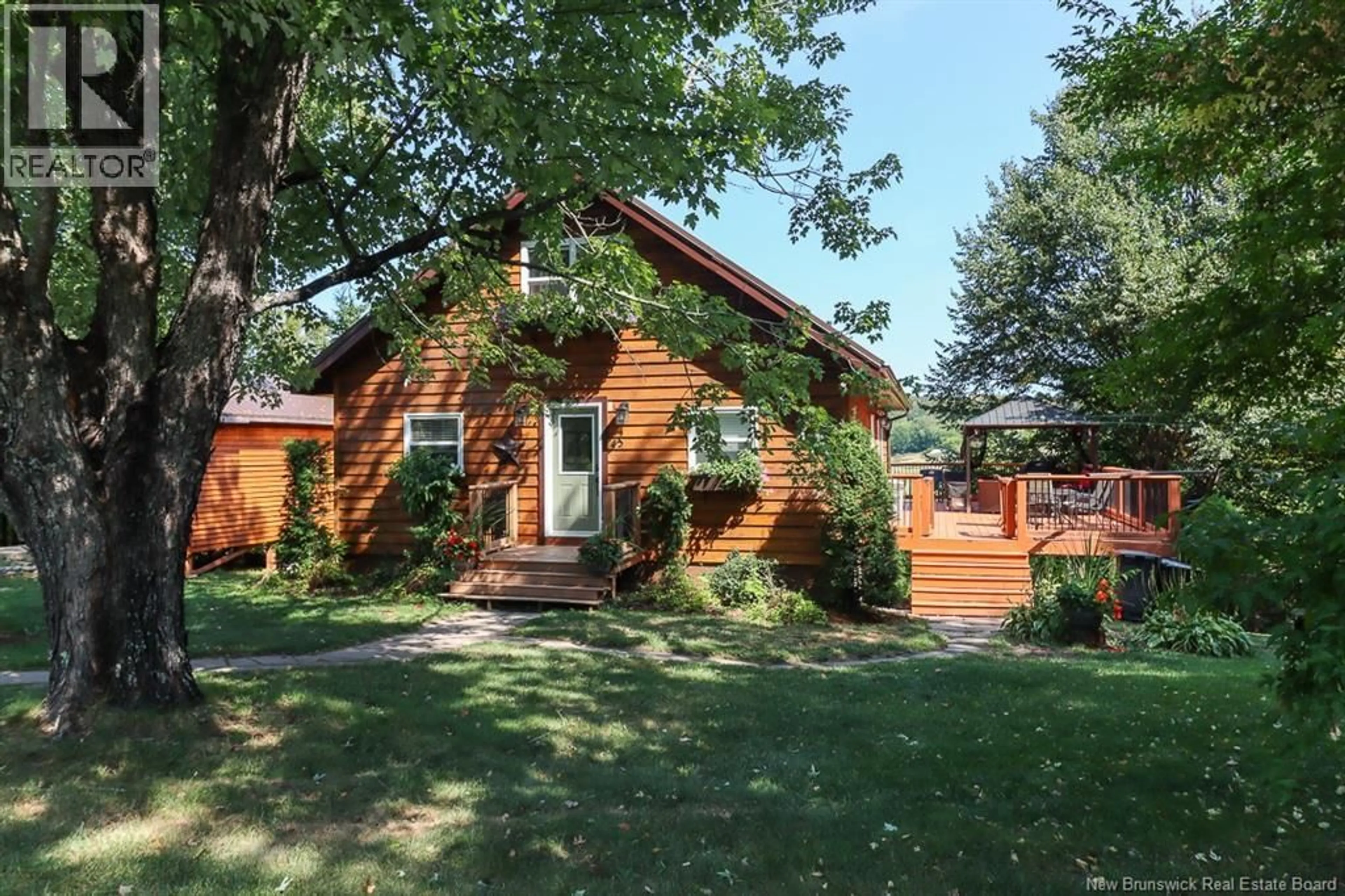 Home with vinyl exterior material, street for 45 STOCK FARM ROAD, Quispamsis New Brunswick E2G2A1