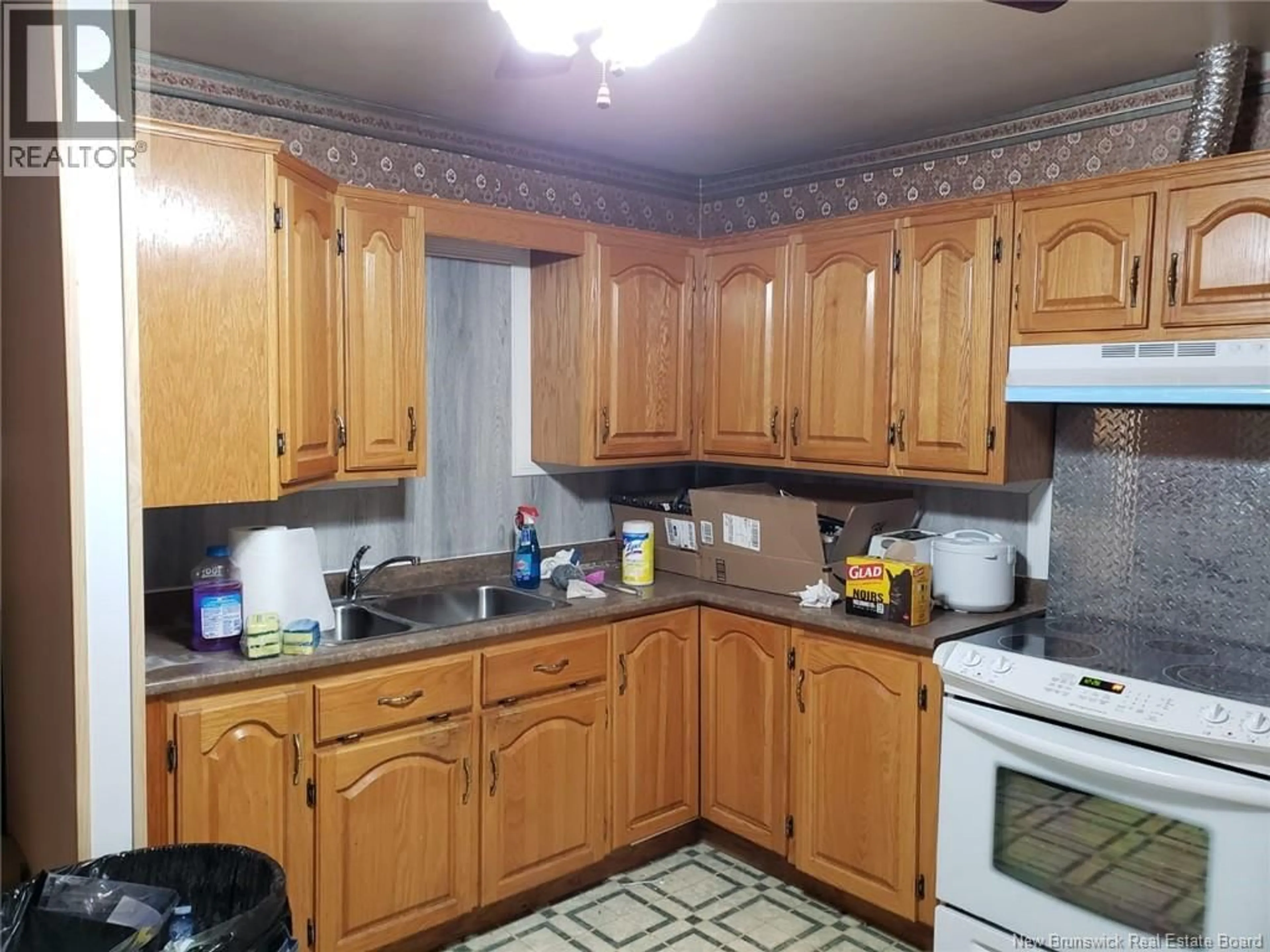 Standard kitchen, unknown for 19 JOHN STREET, Miramichi New Brunswick E1N2X2
