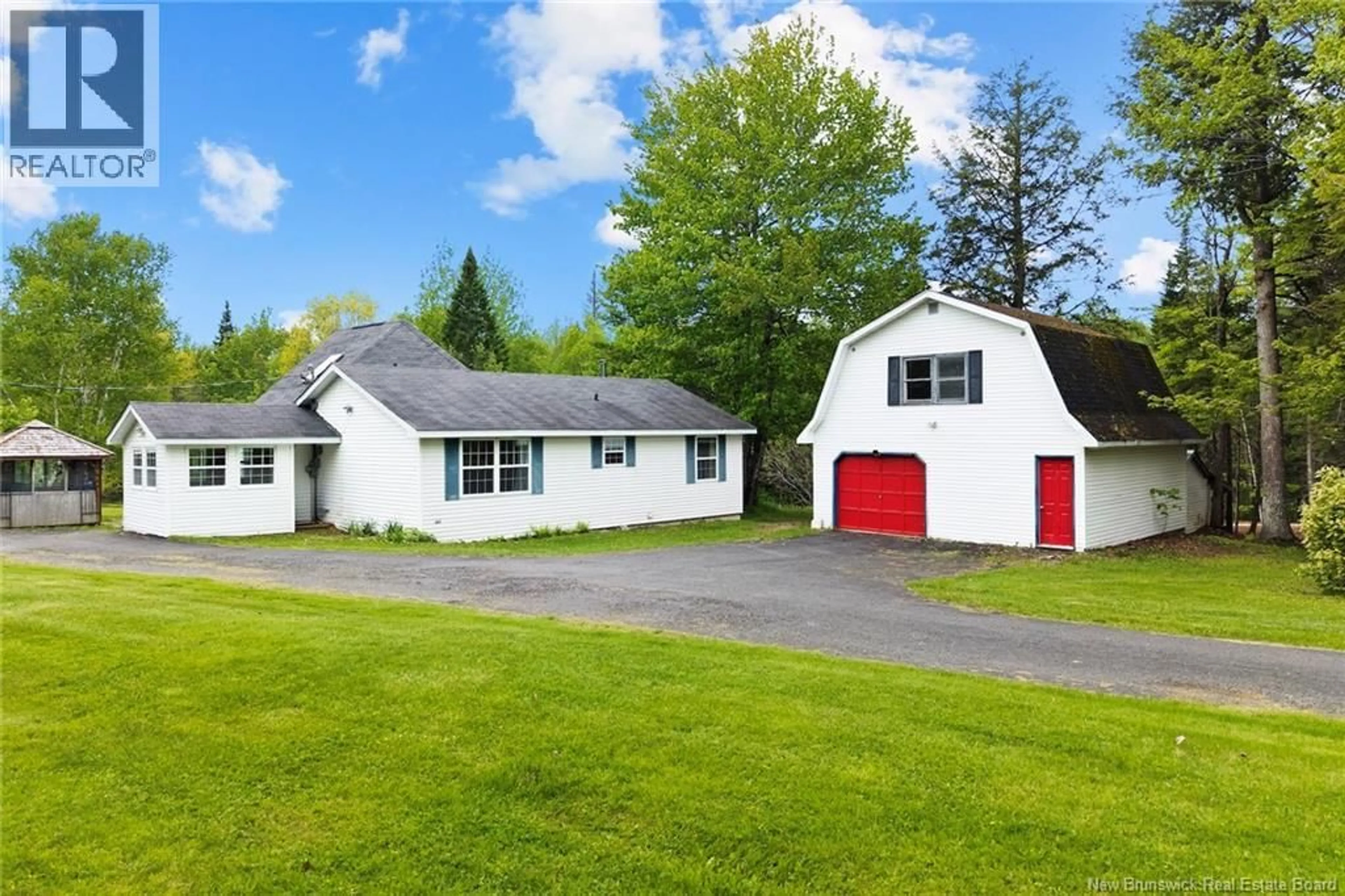 A pic from outside/outdoor area/front of a property/back of a property/a pic from drone, street for 239 SMITH ROAD, Waterville-Sunbury New Brunswick E2V3V6