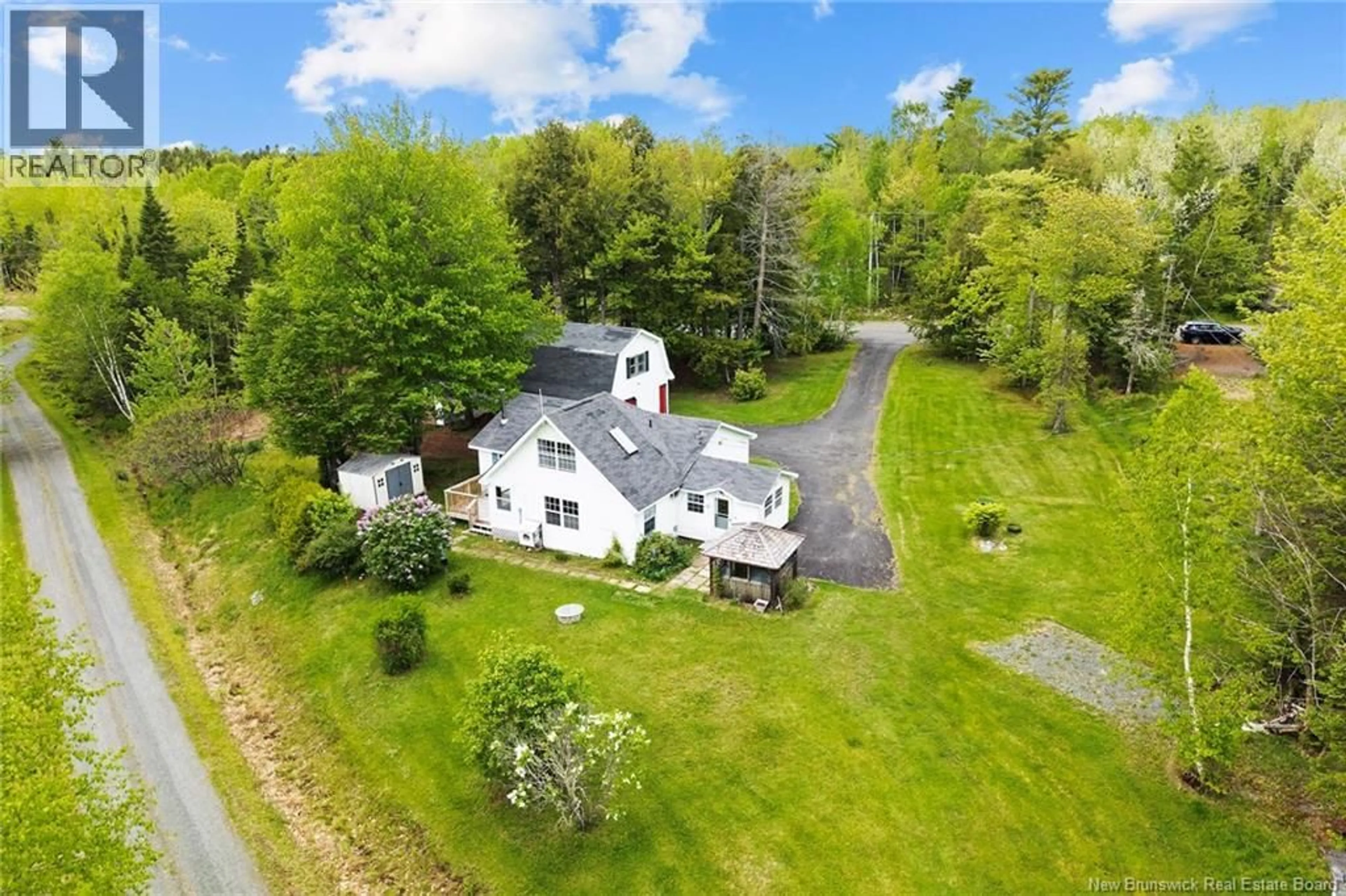 A pic from outside/outdoor area/front of a property/back of a property/a pic from drone, unknown for 239 SMITH ROAD, Waterville-Sunbury New Brunswick E2V3V6