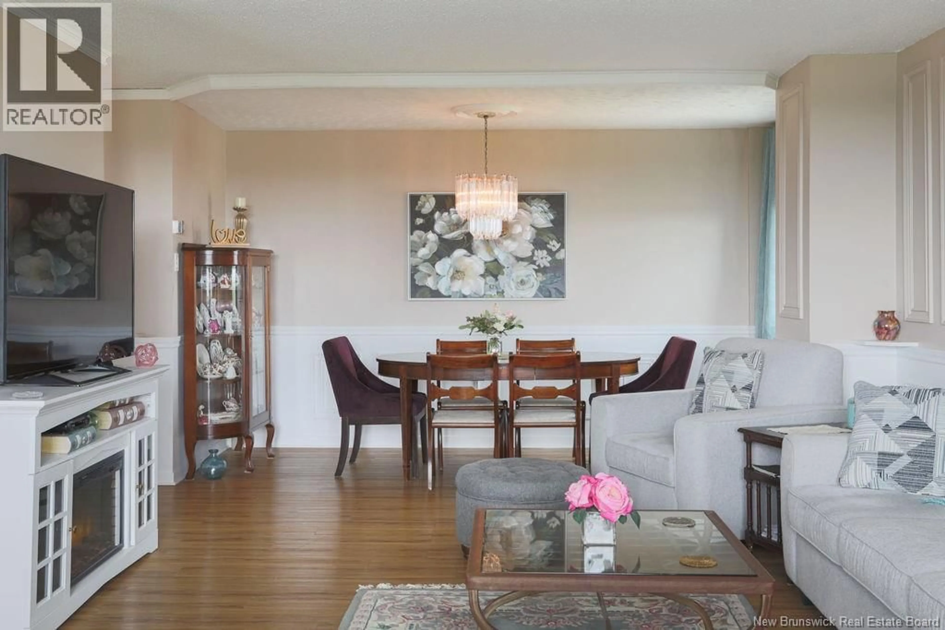 Dining room, wood/laminate floor for 702 - 310 WOODWARD AVENUE, Saint John New Brunswick E2K2L1
