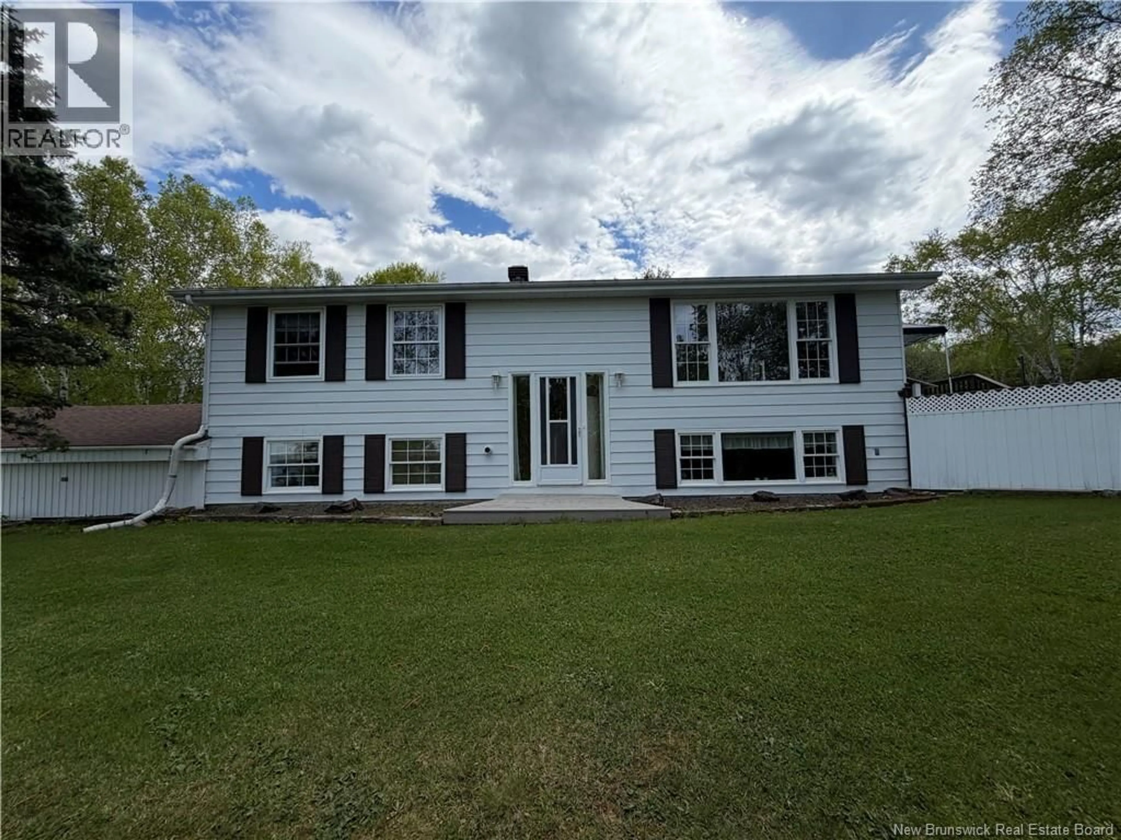 Home with vinyl exterior material, unknown for 25 MCNEISH ROAD, Point La Nim New Brunswick E3N6B8