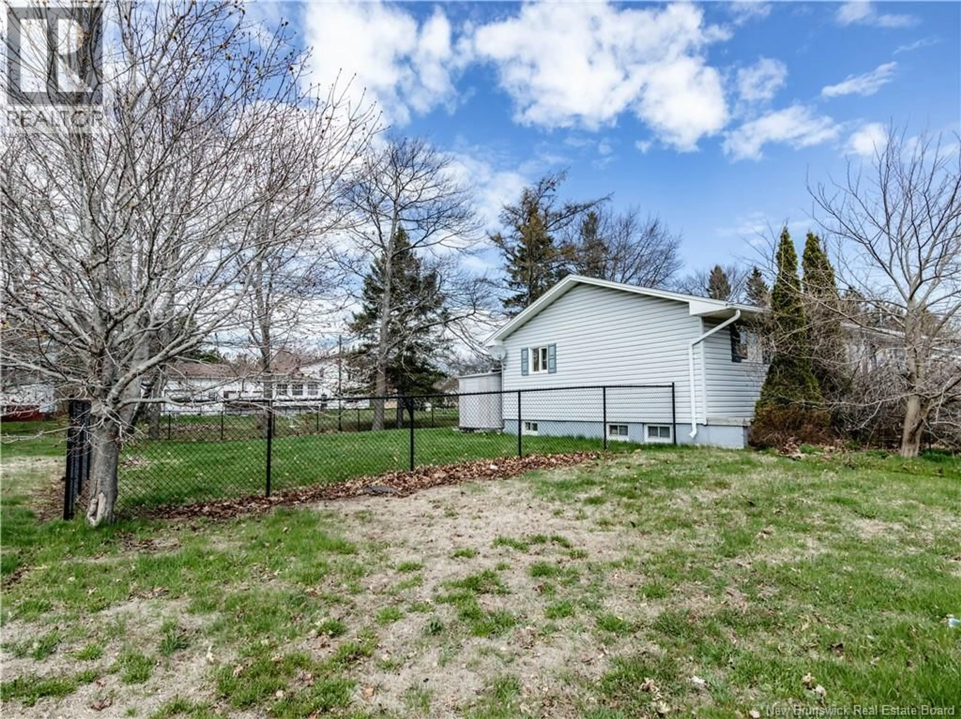 A pic from outside/outdoor area/front of a property/back of a property/a pic from drone, street for 22 RANKINE, Richibucto New Brunswick E4W4G7