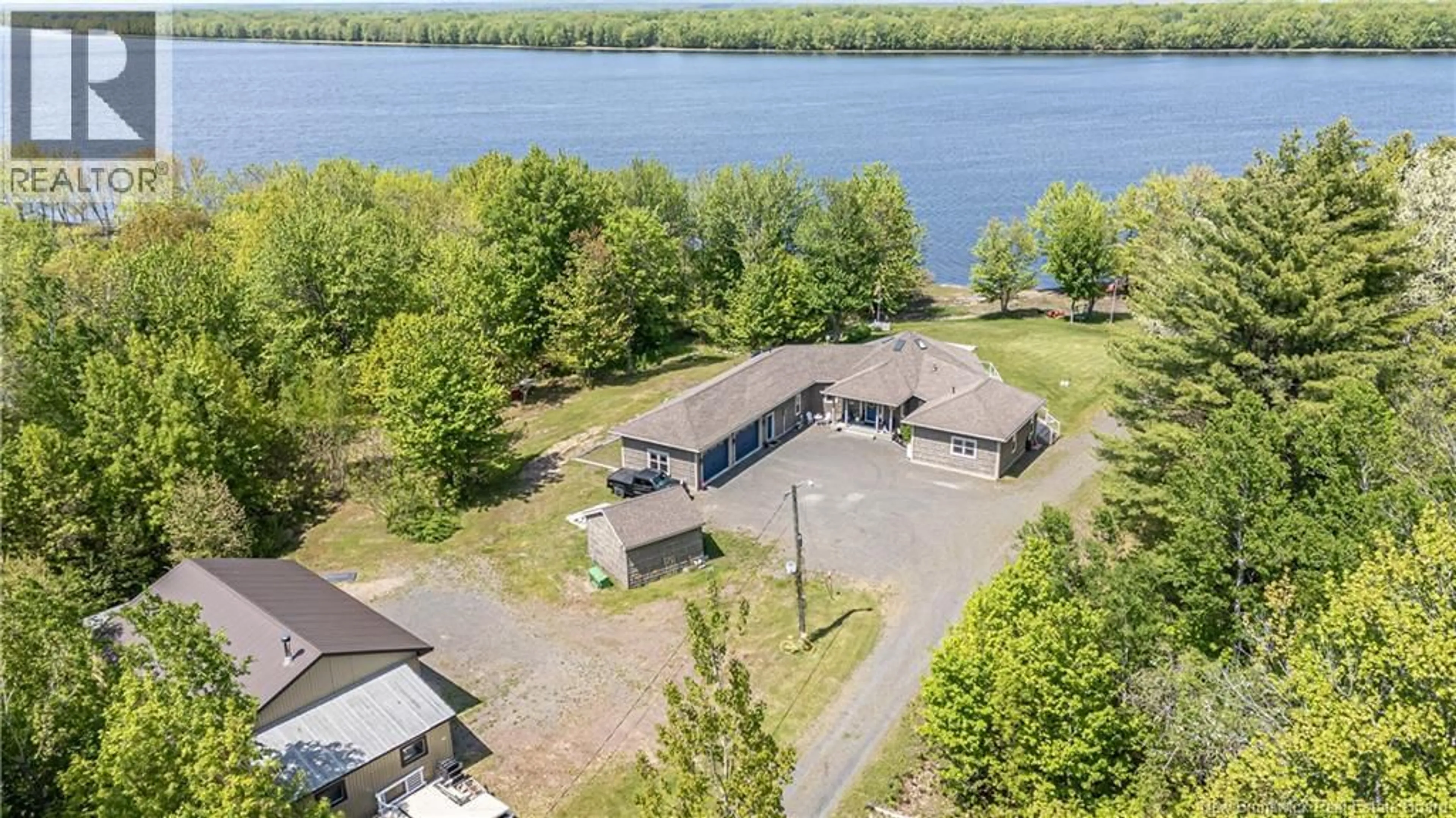 A pic from outside/outdoor area/front of a property/back of a property/a pic from drone, water/lake/river/ocean view for 1419 ROUTE 105, Upper Gagetown New Brunswick E5M1P5