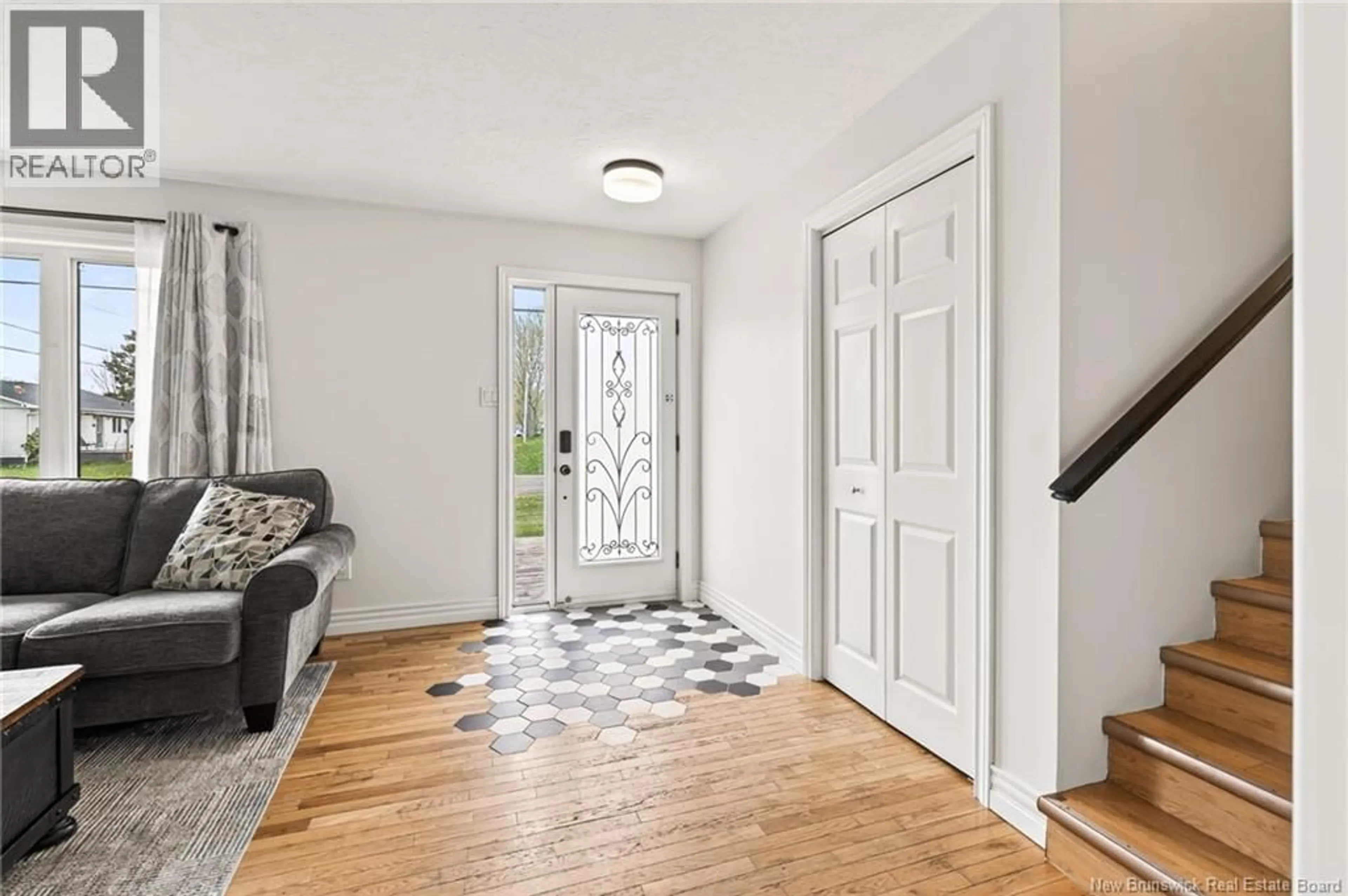 Indoor entryway for 8 GORDON STREET, Salisbury New Brunswick E4J2C5