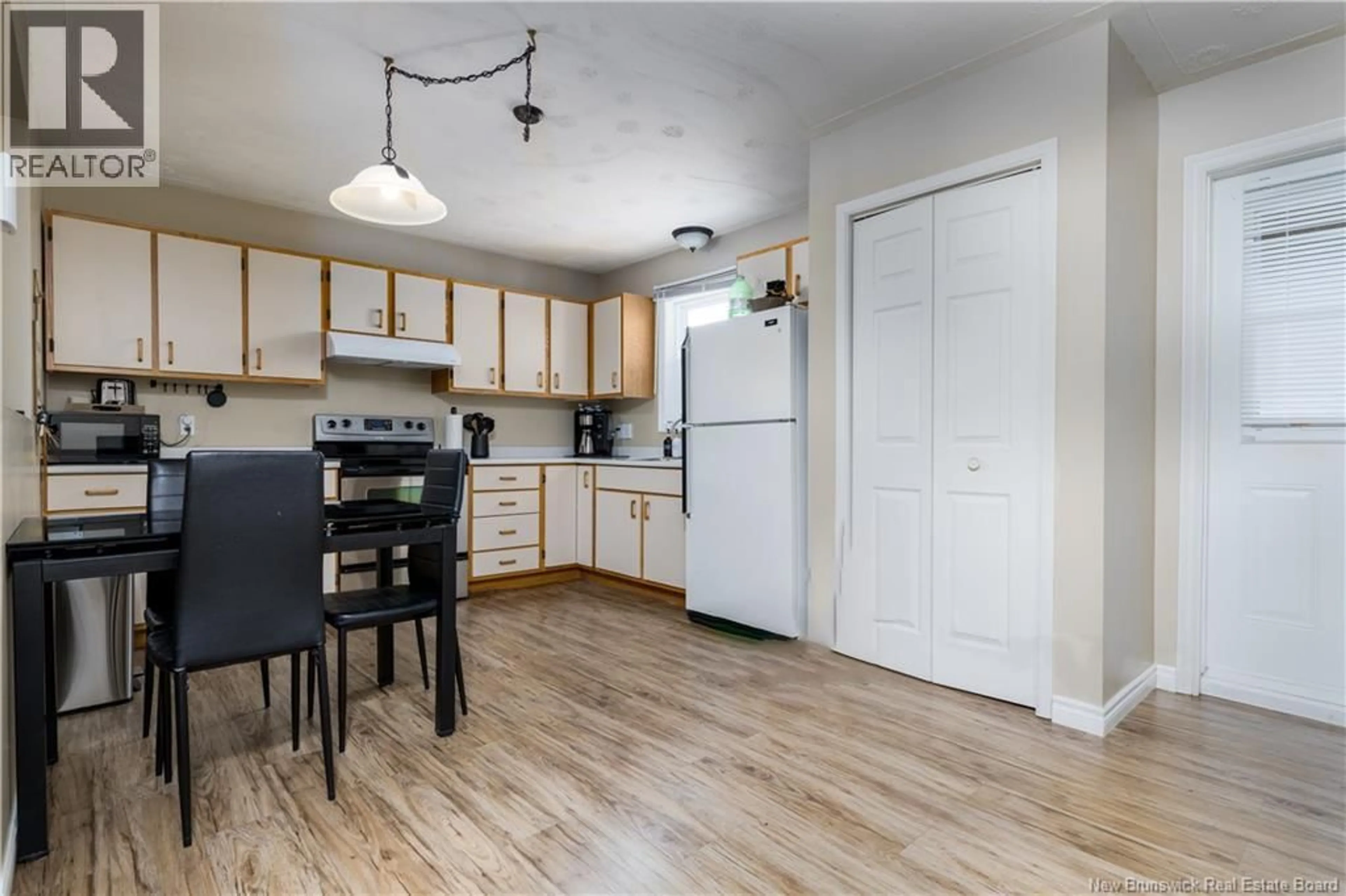 Standard kitchen, wood/laminate floor for 39-41 BELAIR STREET, Grand-Sault/Grand Falls New Brunswick E3Y1A8
