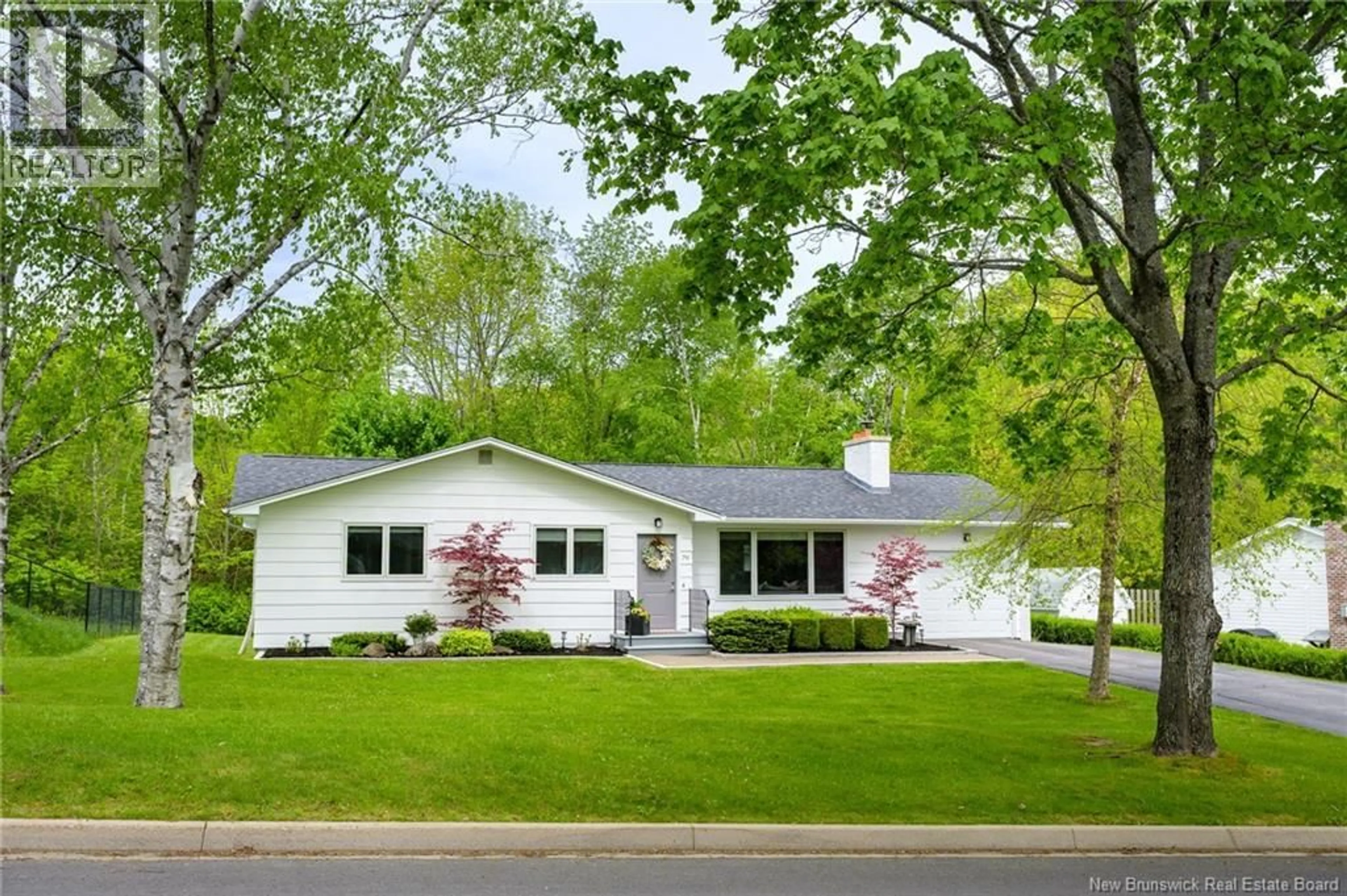 Home with vinyl exterior material, street for 79 COLONIAL HEIGHTS STREET, Fredericton New Brunswick E3B5M2