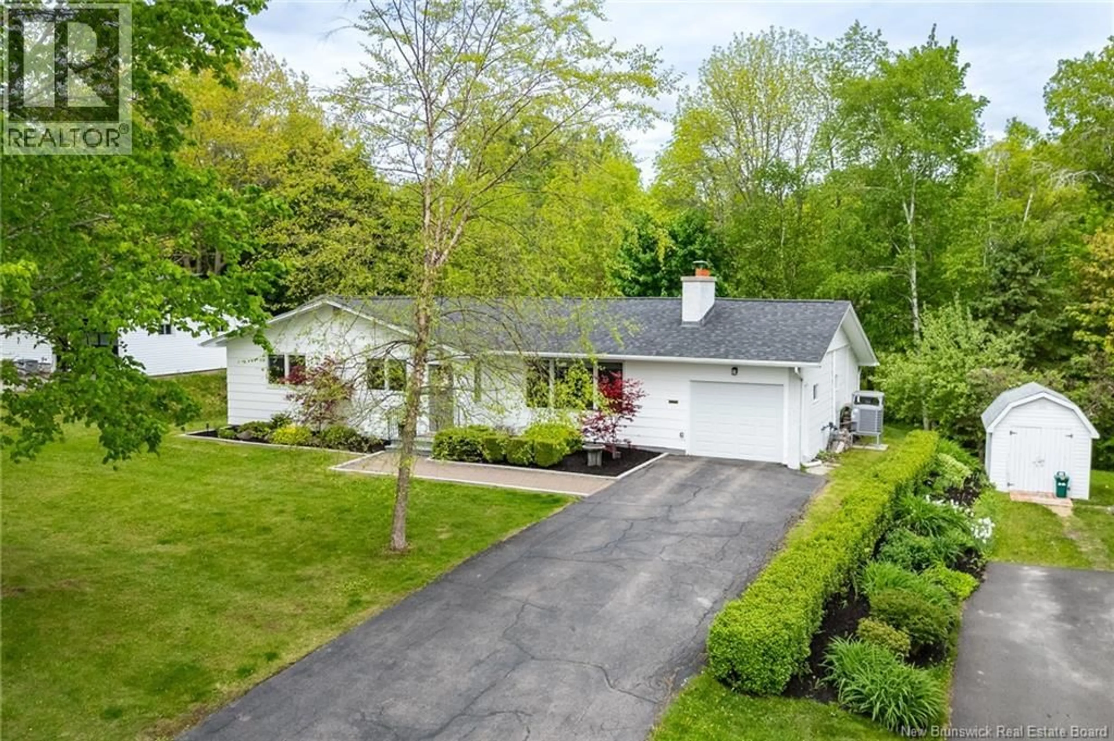 A pic from outside/outdoor area/front of a property/back of a property/a pic from drone, street for 79 COLONIAL HEIGHTS STREET, Fredericton New Brunswick E3B5M2