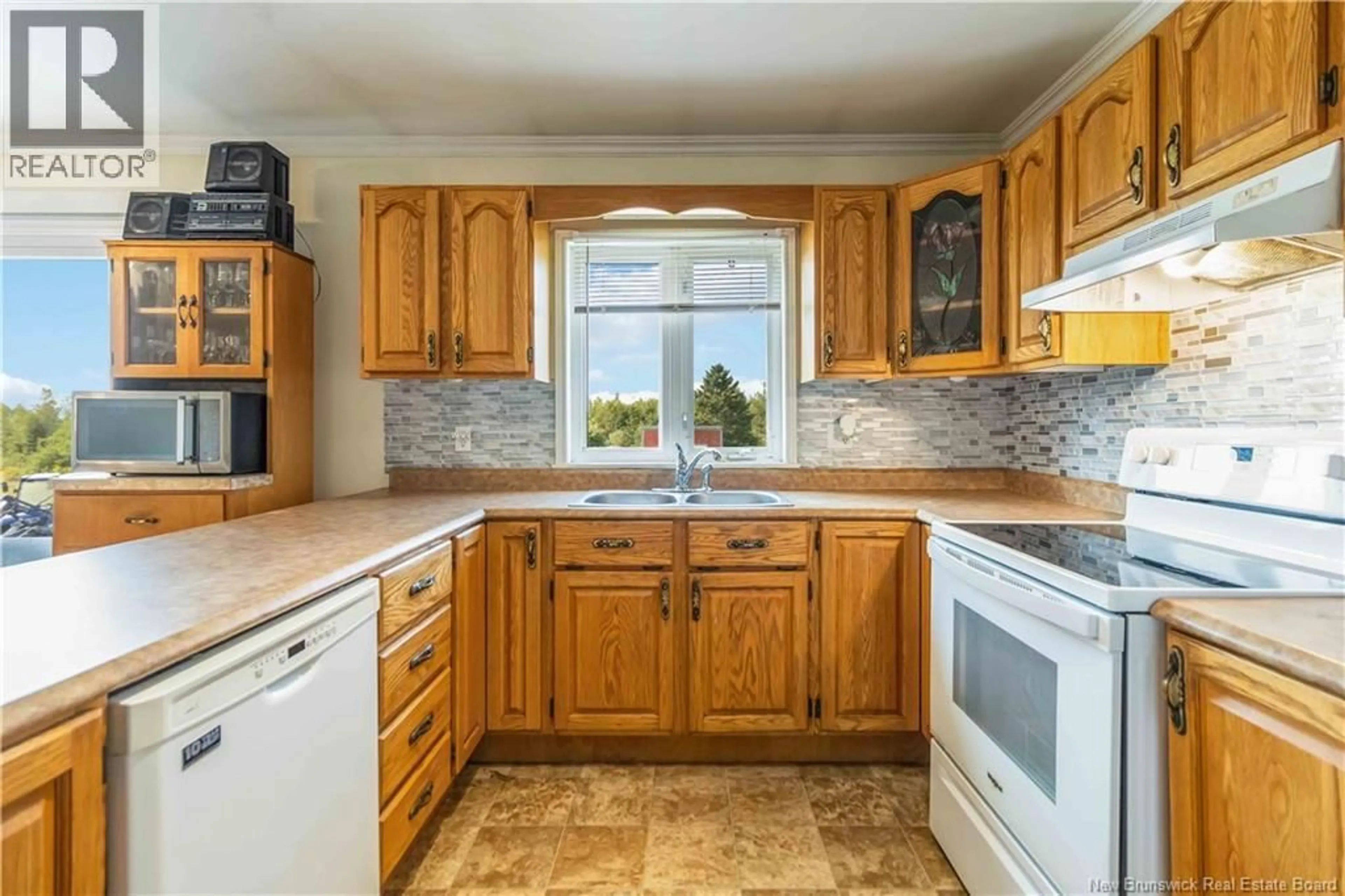 Standard kitchen, ceramic/tile floor for 66 BRIGGS CROSS ROAD, Lutes Mountain New Brunswick E1G2X8