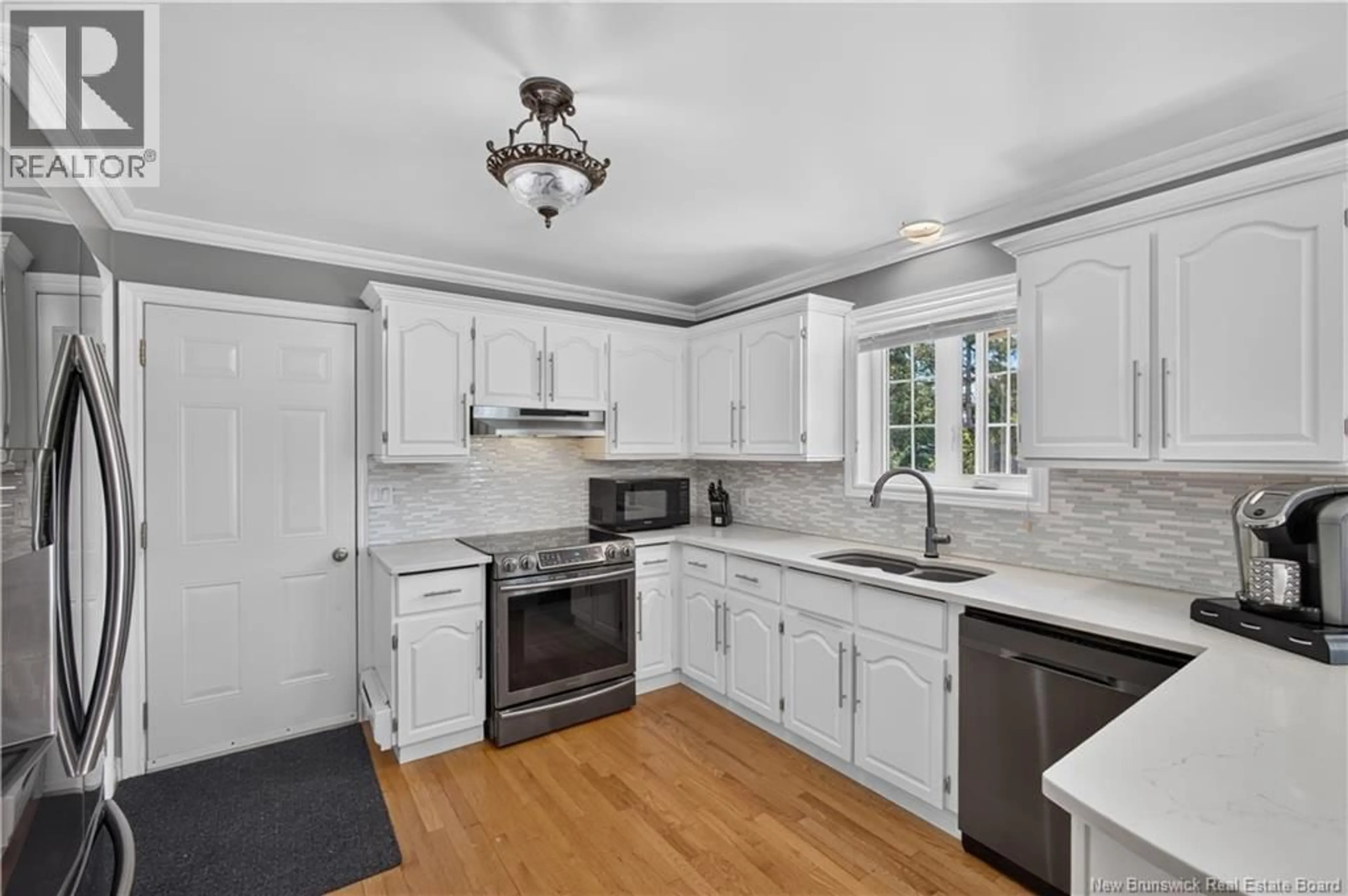 Standard kitchen, ceramic/tile floor for 126 SEVENTH STREET, Miramichi New Brunswick E1V3Y3