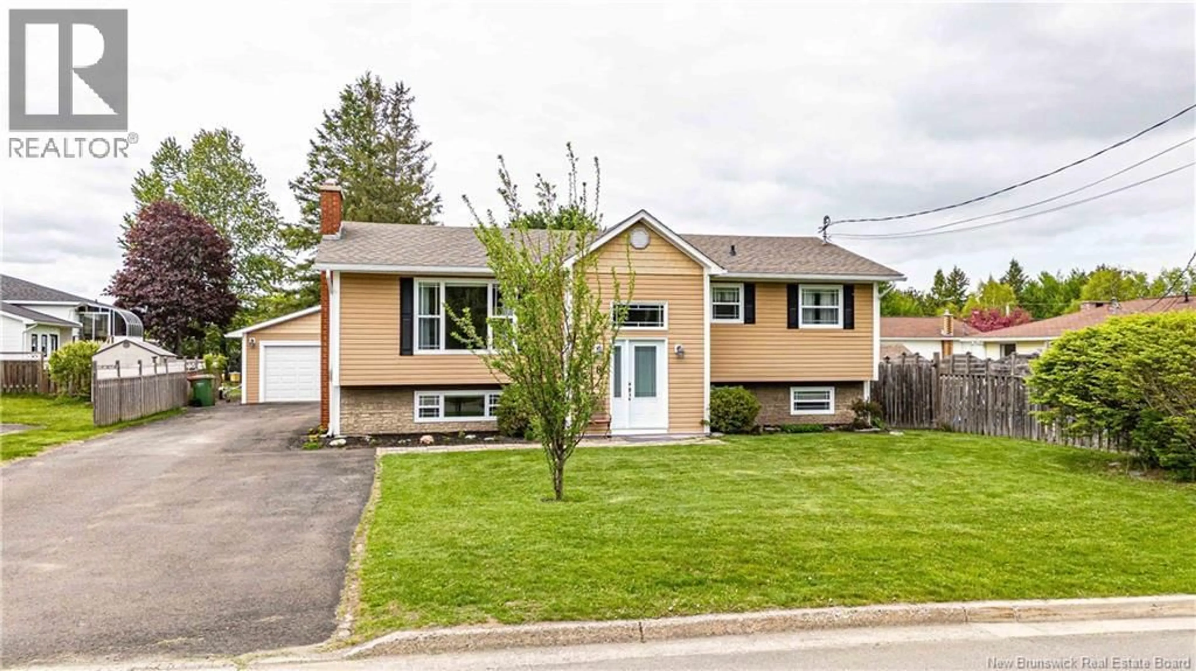 Home with vinyl exterior material, street for 8 RUSSETT STREET, New Maryland New Brunswick E3C1B5