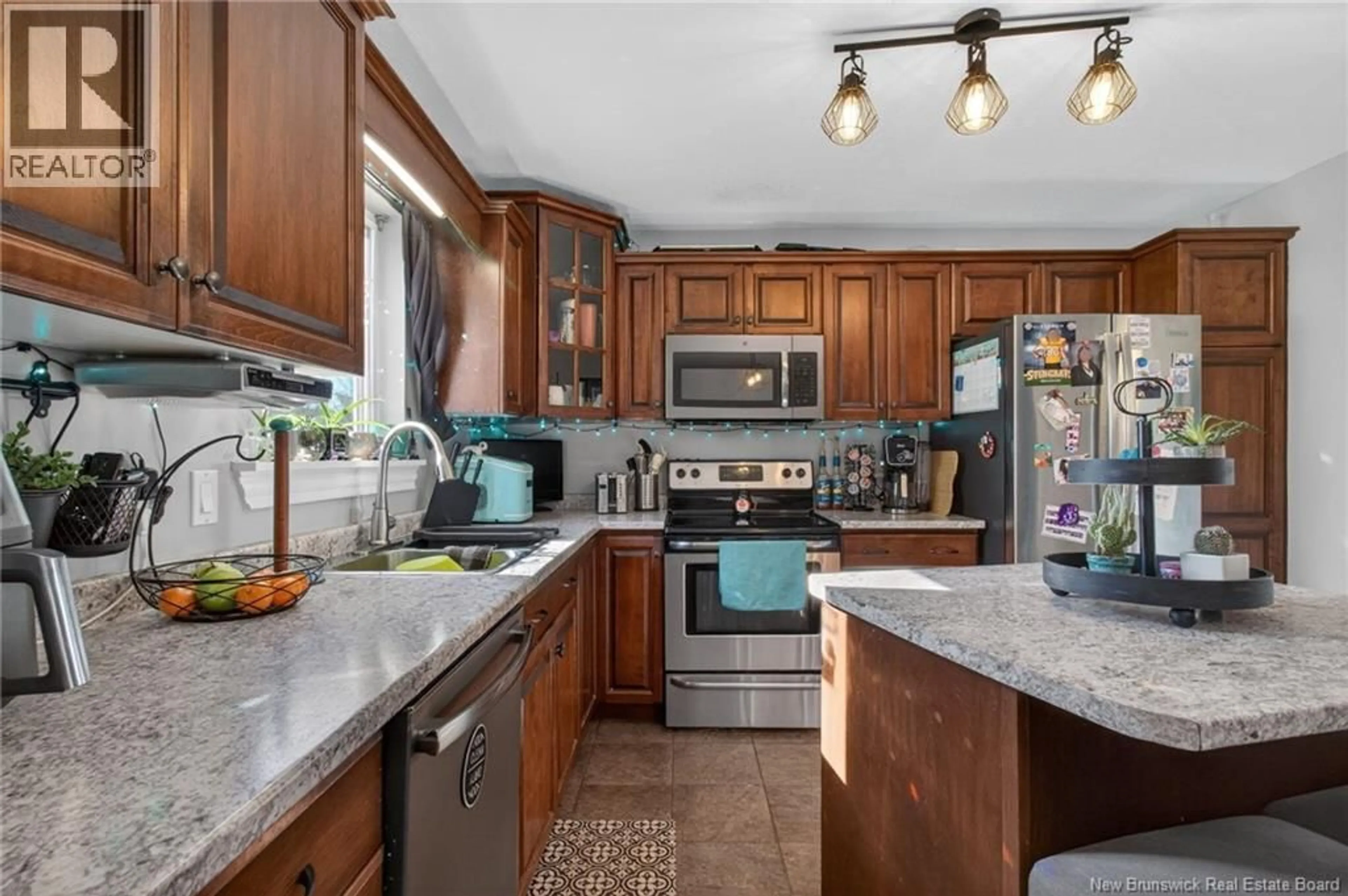 Open concept kitchen, ceramic/tile floor for 19 NAPLES DRIVE, Moncton New Brunswick E1G0T5