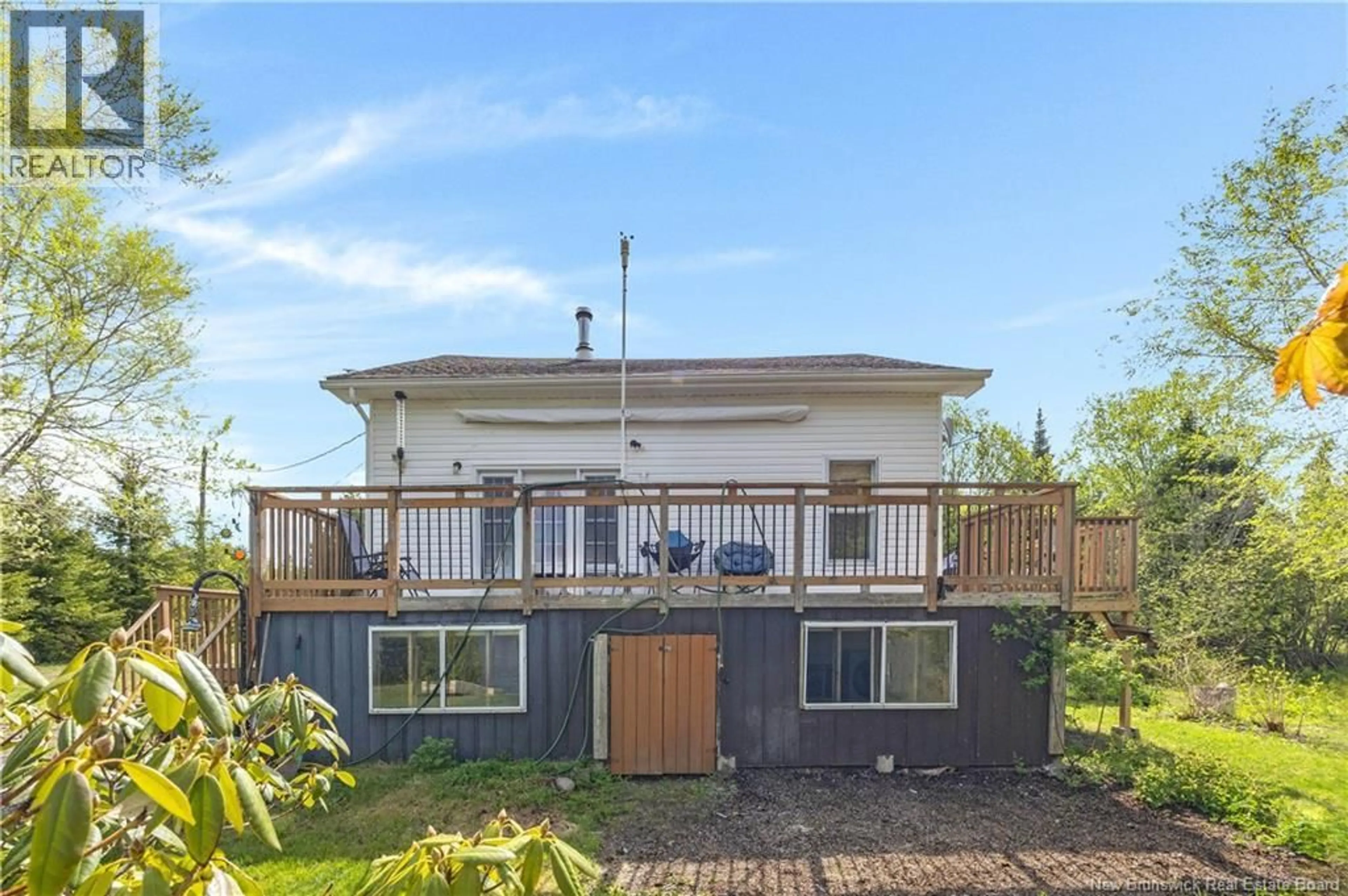 A pic from outside/outdoor area/front of a property/back of a property/a pic from drone, building for 227 ROUTE 820, Saint John New Brunswick E2S2H9