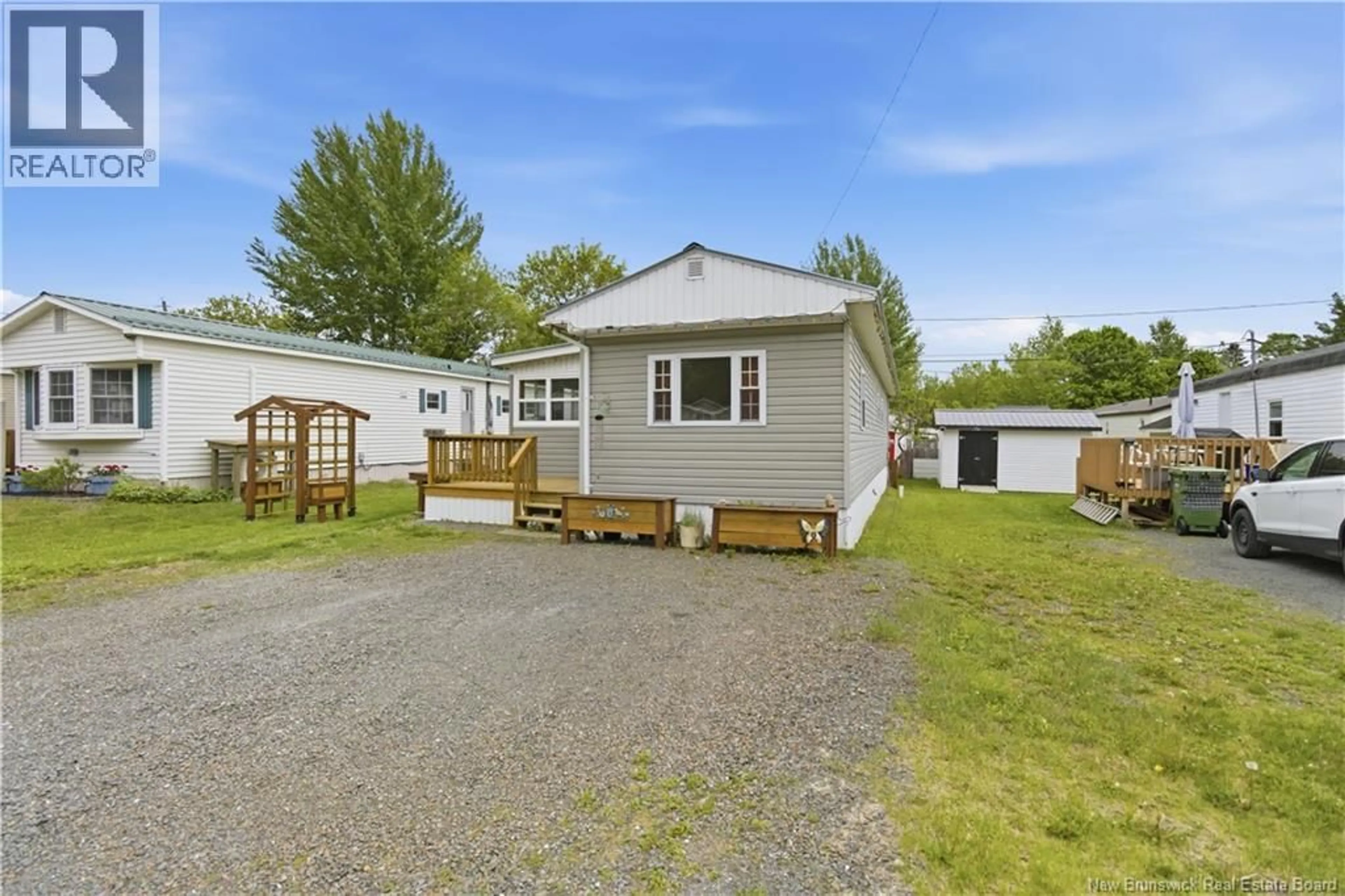 Unknown for 209 MOORE STREET, Lincoln New Brunswick E3B8L9
