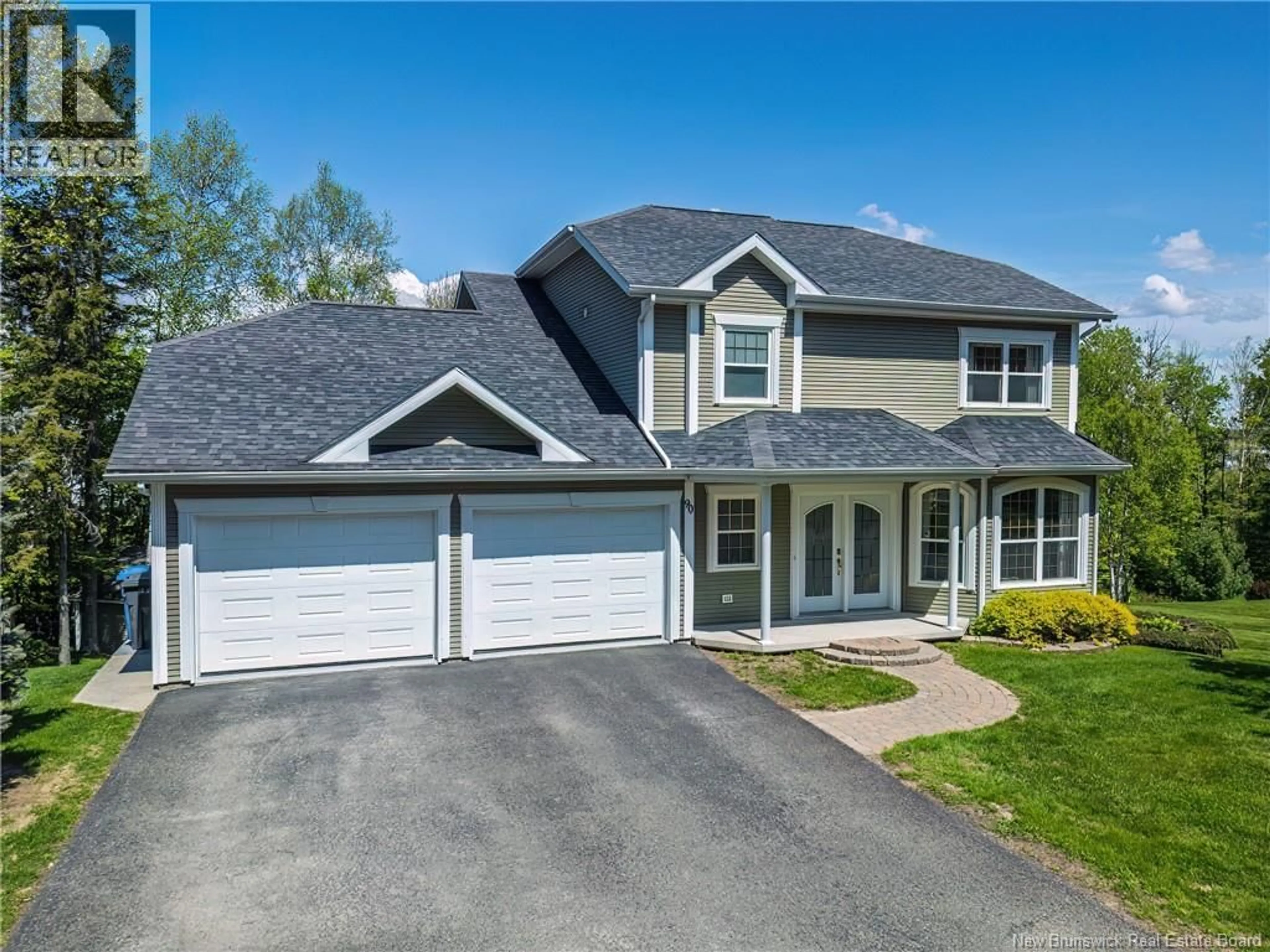 Home with vinyl exterior material, street for 90 NOWLAN STREET, Grand-Sault/Grand Falls New Brunswick E3Z1B2