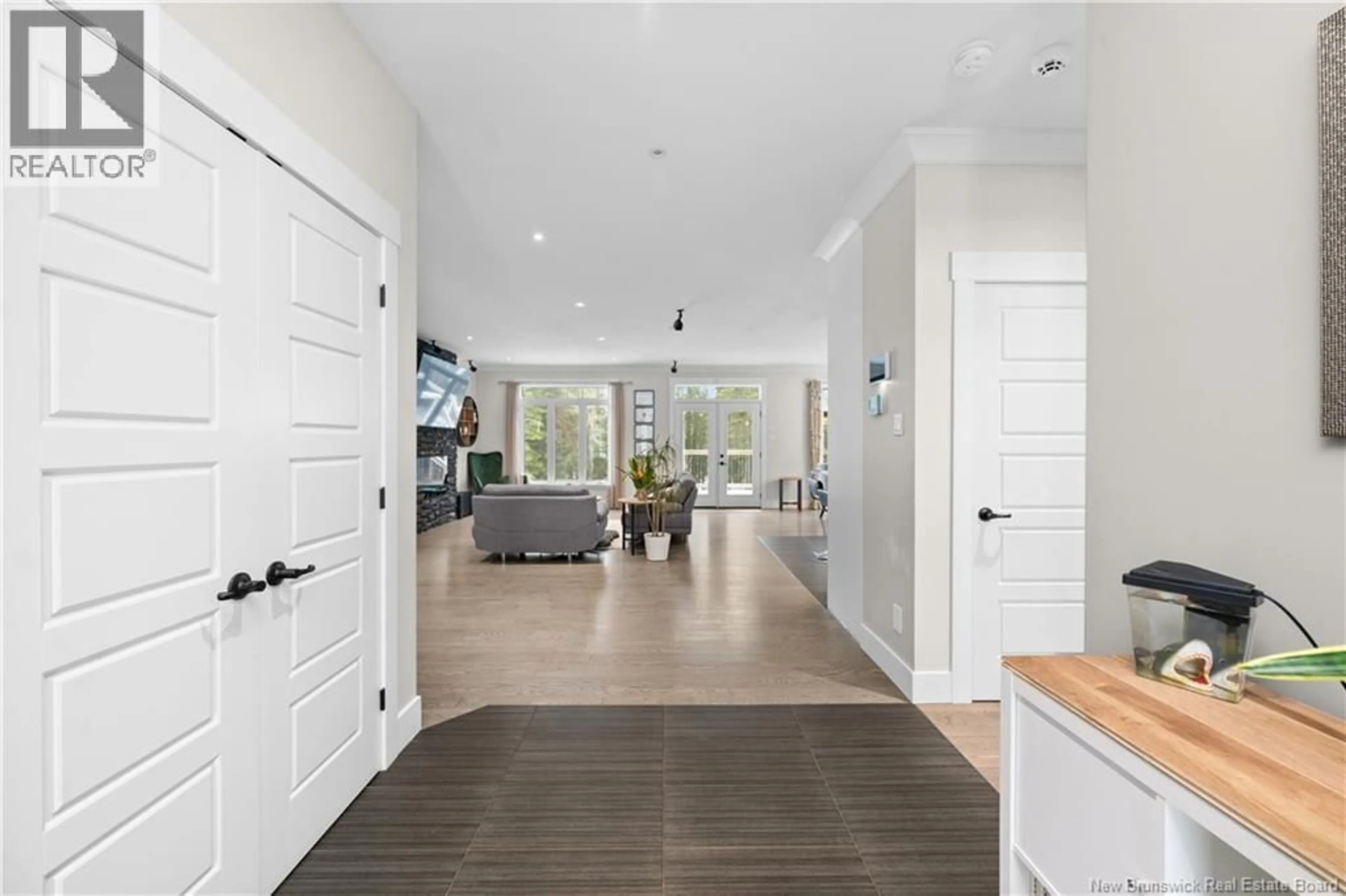 Indoor entryway for 93 LA FONTAINE, Greater Lakeburn New Brunswick E1H0E3