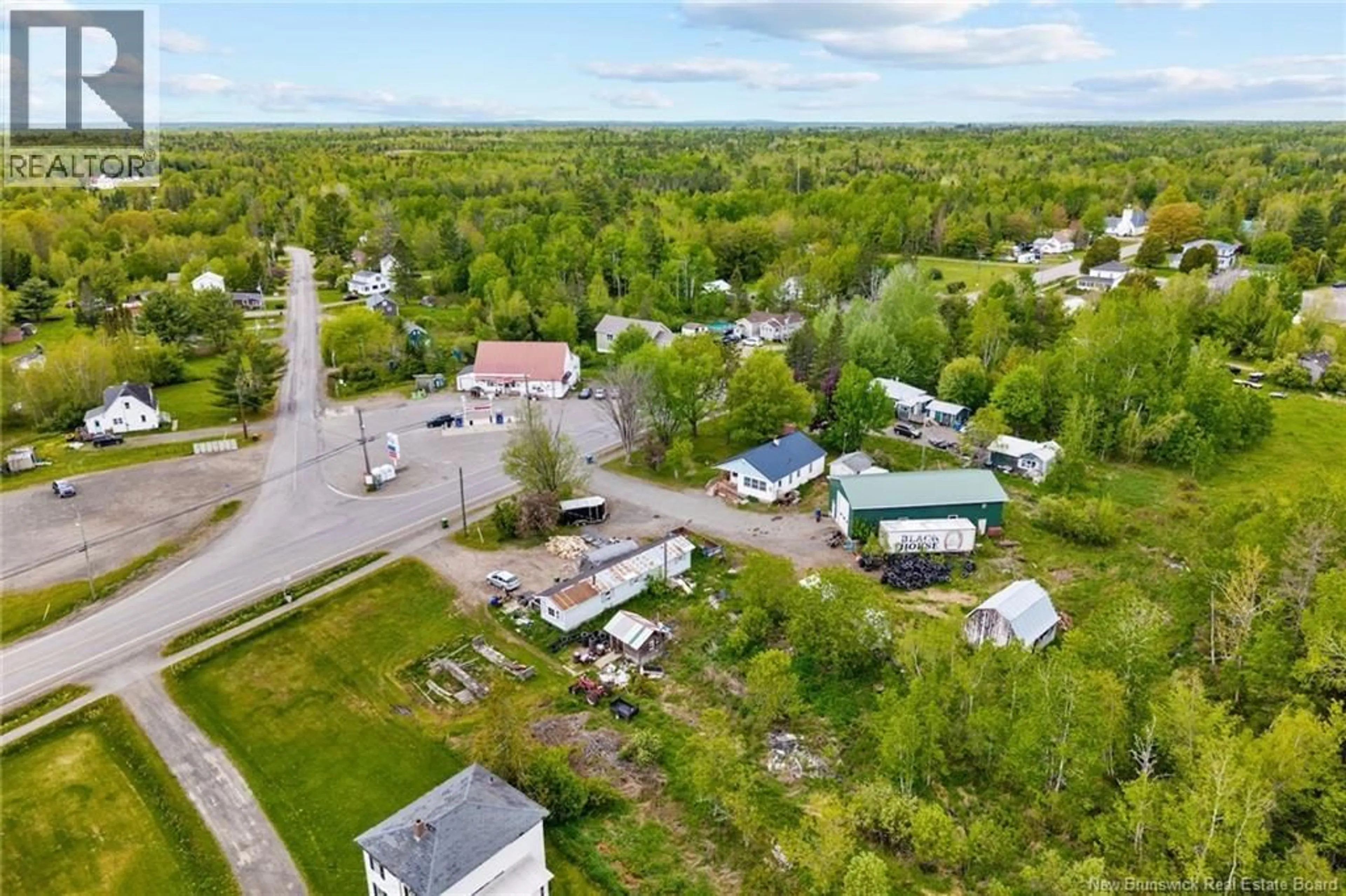 A pic from outside/outdoor area/front of a property/back of a property/a pic from drone, street for 4367 HERITAGE DRIVE, Tracy New Brunswick E5L1B4