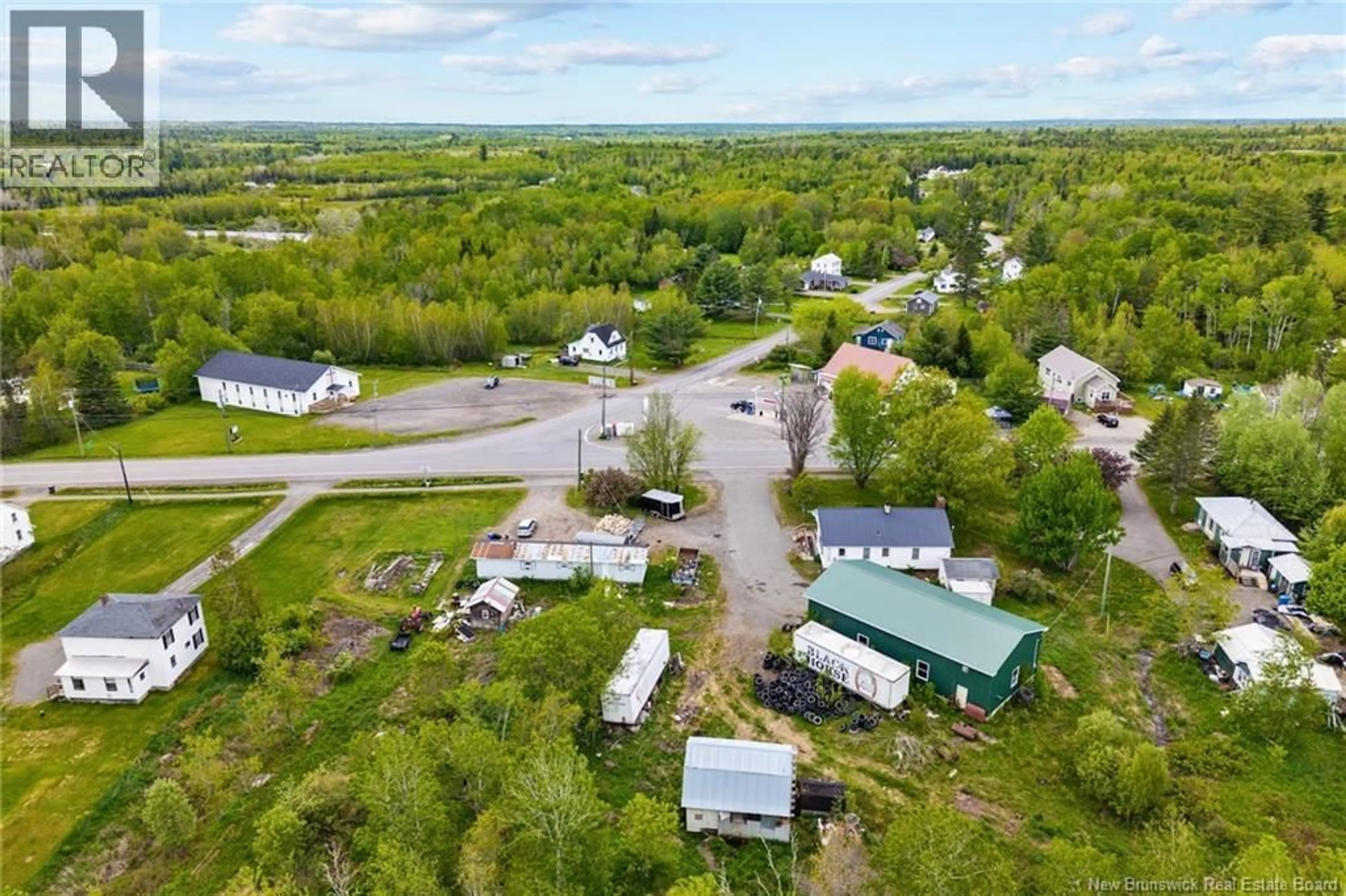A pic from outside/outdoor area/front of a property/back of a property/a pic from drone, unknown for 4367 HERITAGE DRIVE, Tracy New Brunswick E5L1B4