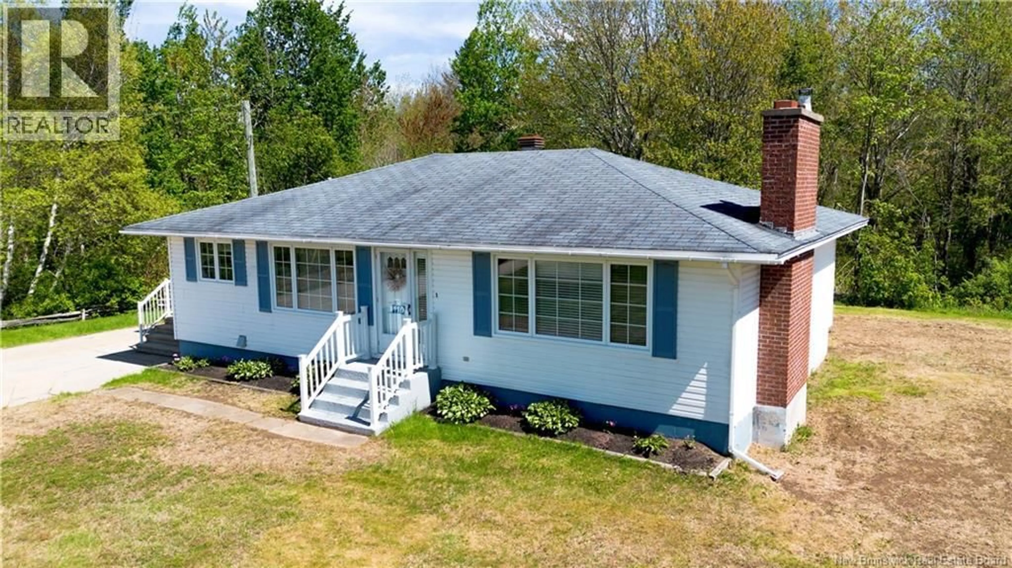 A pic from outside/outdoor area/front of a property/back of a property/a pic from drone, building for 110 ROUTE 505, Sainte-Anne-De-Kent New Brunswick E4S1K3