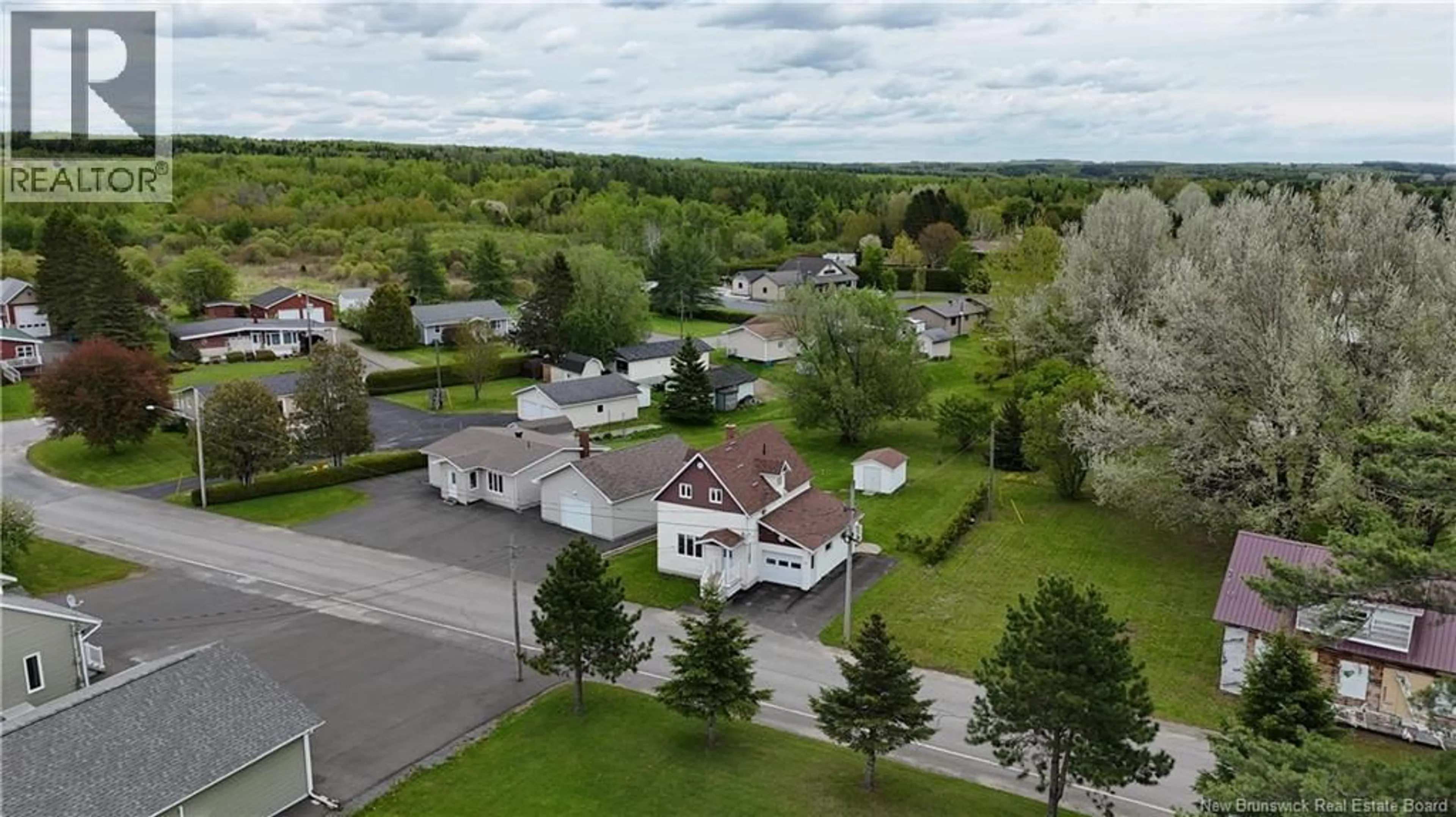 A pic from outside/outdoor area/front of a property/back of a property/a pic from drone, street for 13 VIOLETTE, Saint-Léonard New Brunswick E7E1Z8