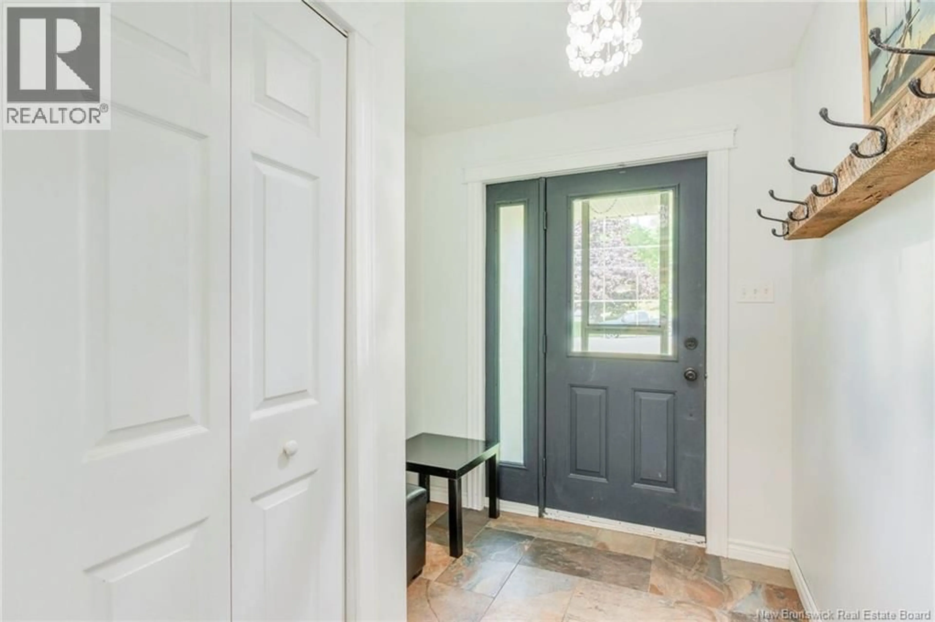Indoor entryway for 10 EYDIE DRIVE, Rothesay New Brunswick E2E4K2