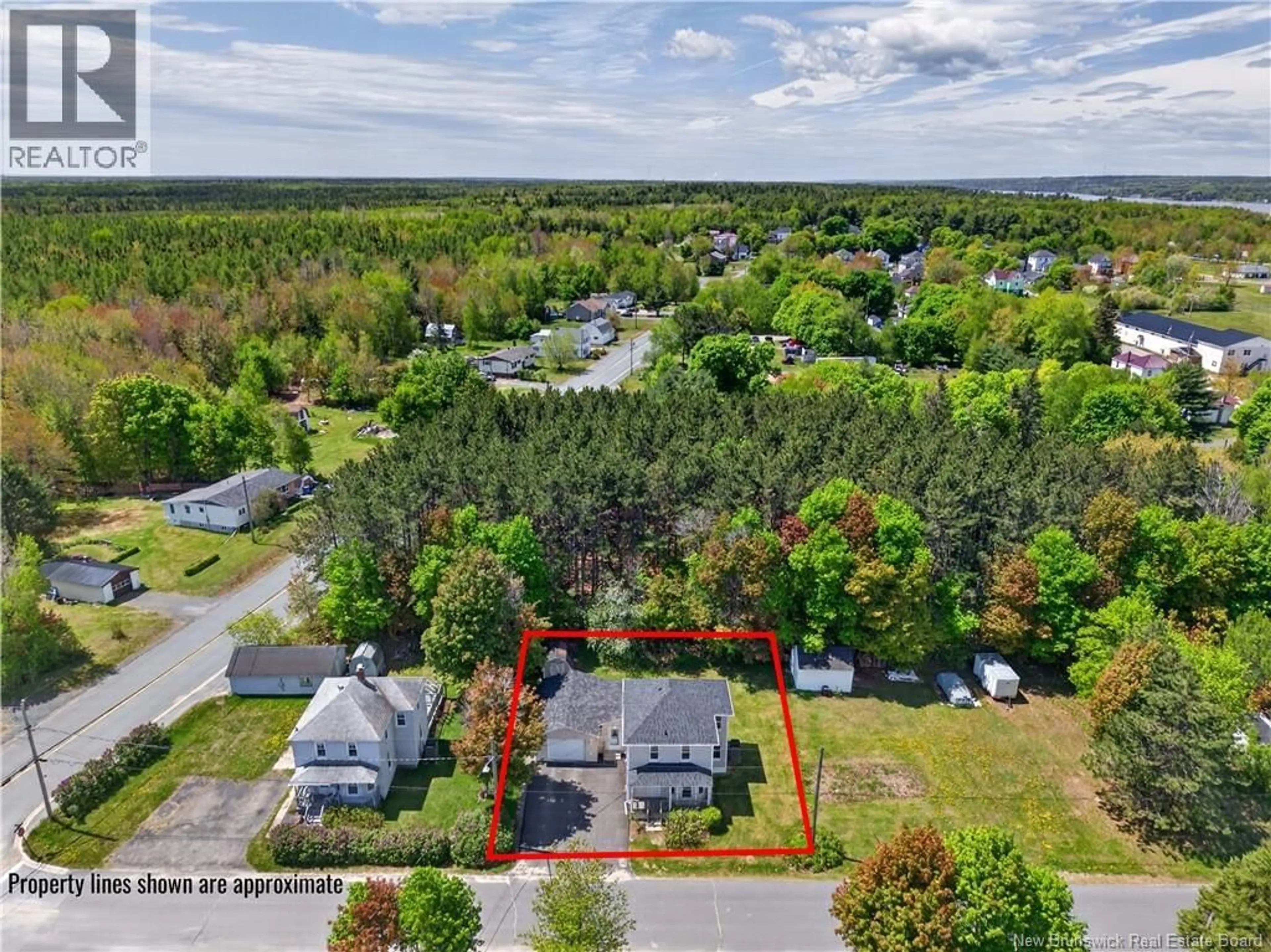 A pic from outside/outdoor area/front of a property/back of a property/a pic from drone, unknown for 25 KNOX STREET, Miramichi New Brunswick E1N4K1