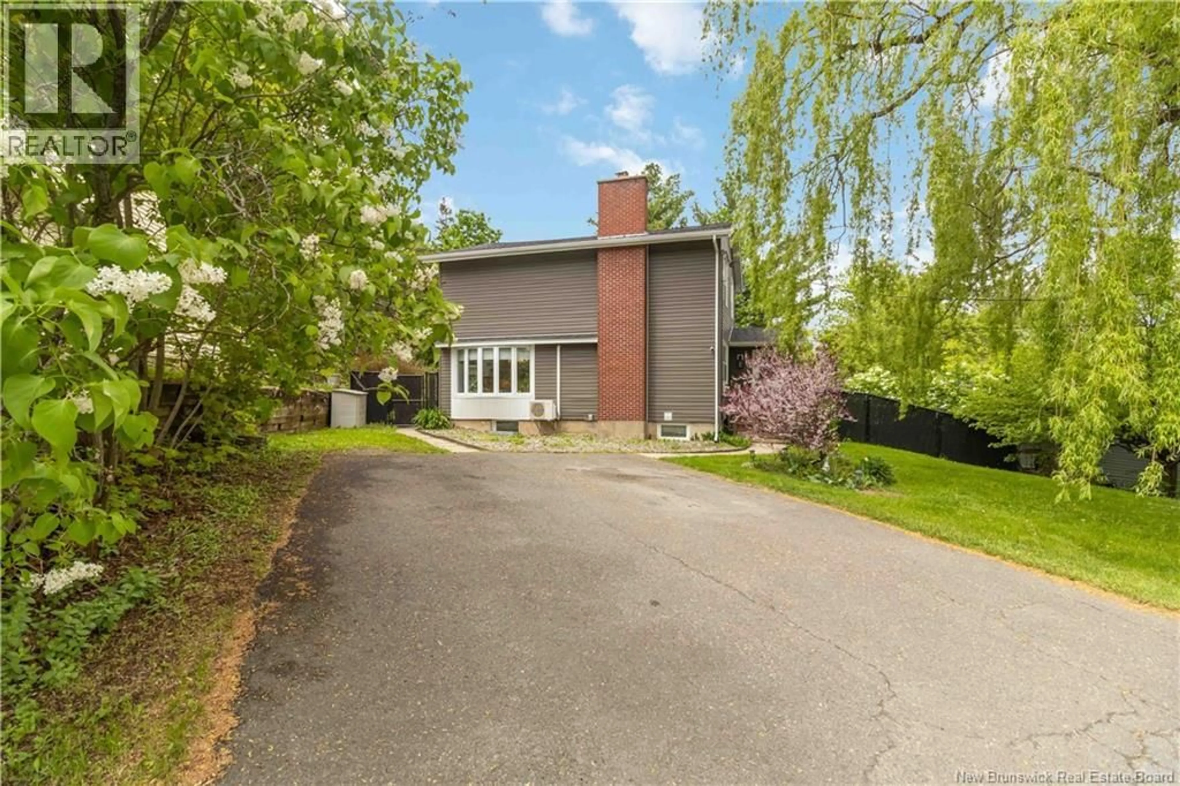 Unknown for 807 SMYTHE, Fredericton New Brunswick E3B3G6