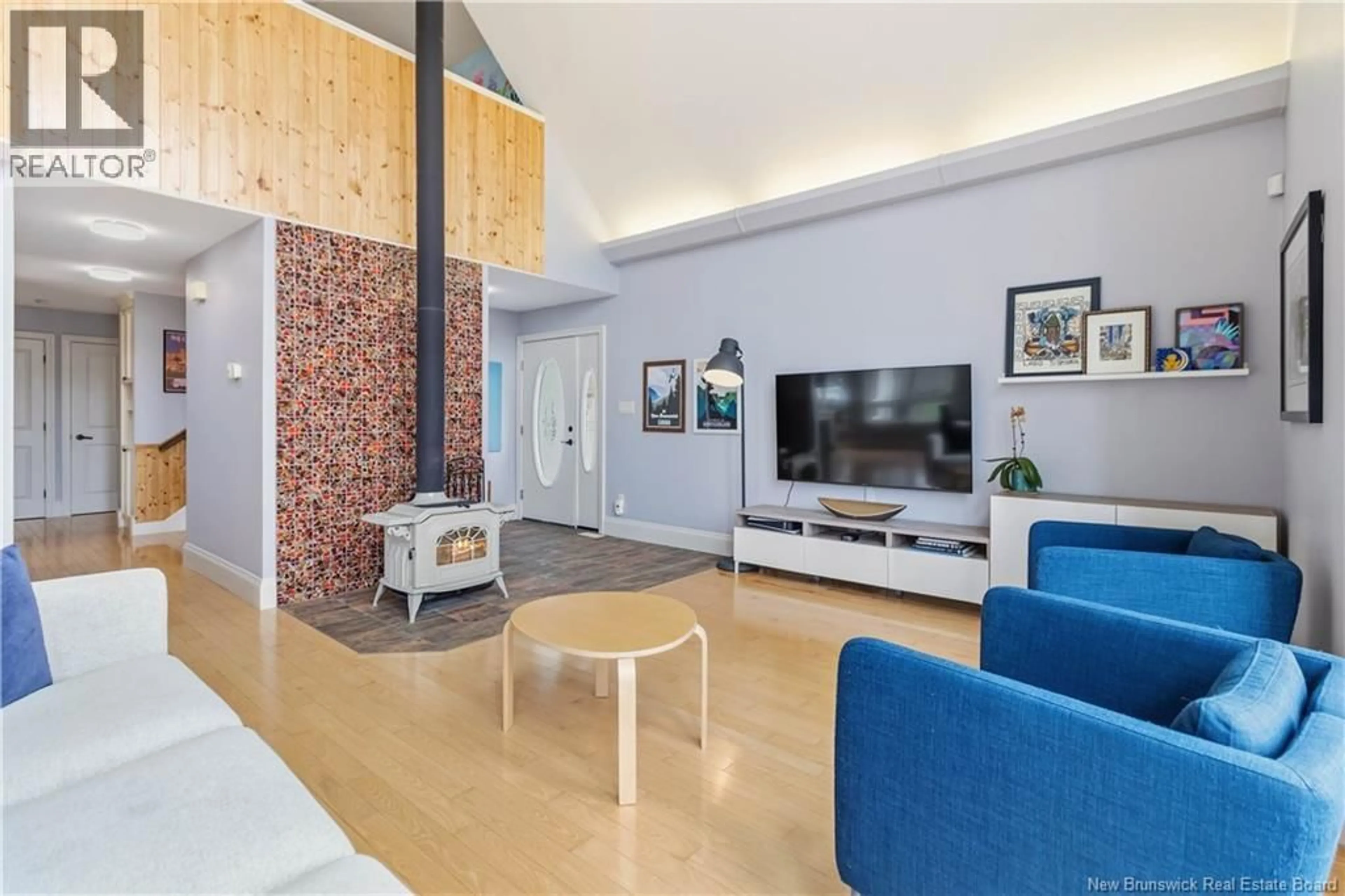 Living room with furniture, unknown for 268 JACQUES, Dieppe New Brunswick E1A1A9