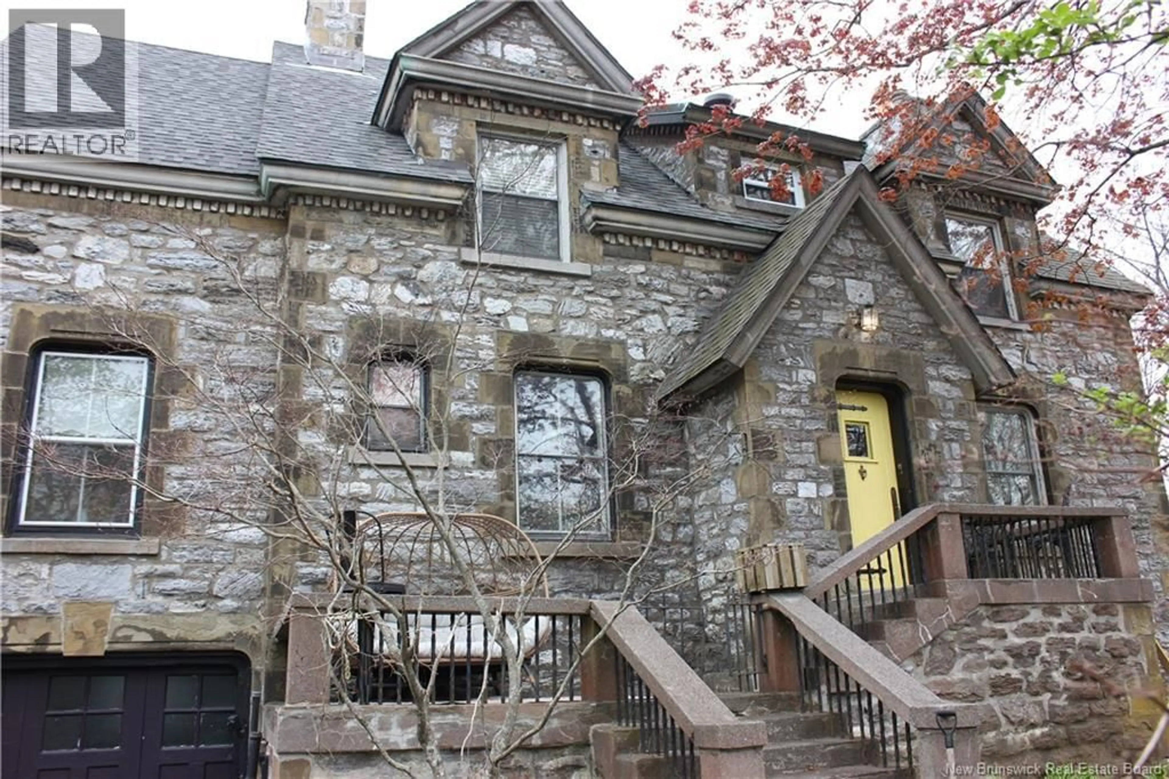Unknown for 4 DUNCRAGGAN COURT, Saint John New Brunswick E2K3T3