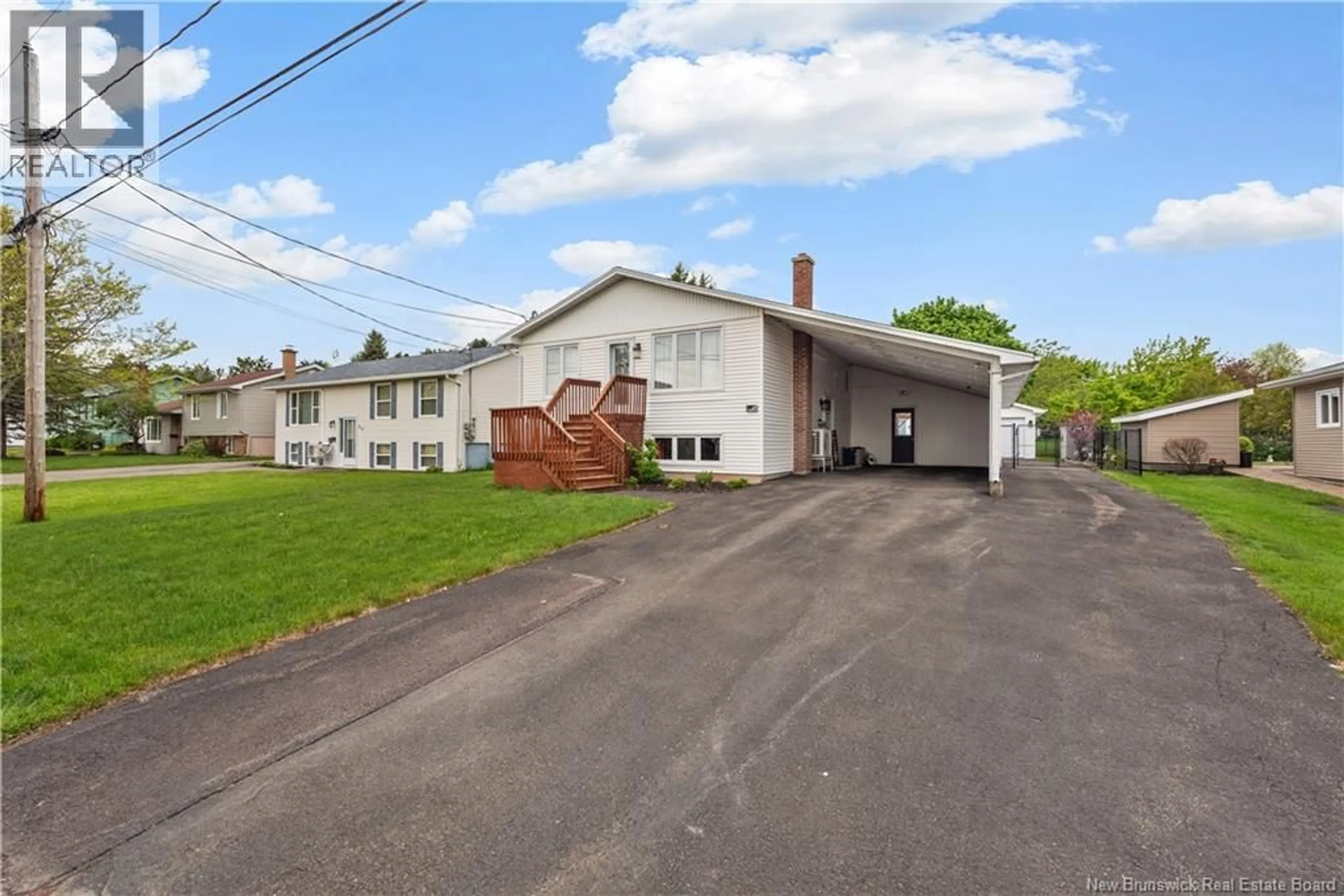 A pic from outside/outdoor area/front of a property/back of a property/a pic from drone, street for 321 GOULD STREET, Dieppe New Brunswick E1A1V2