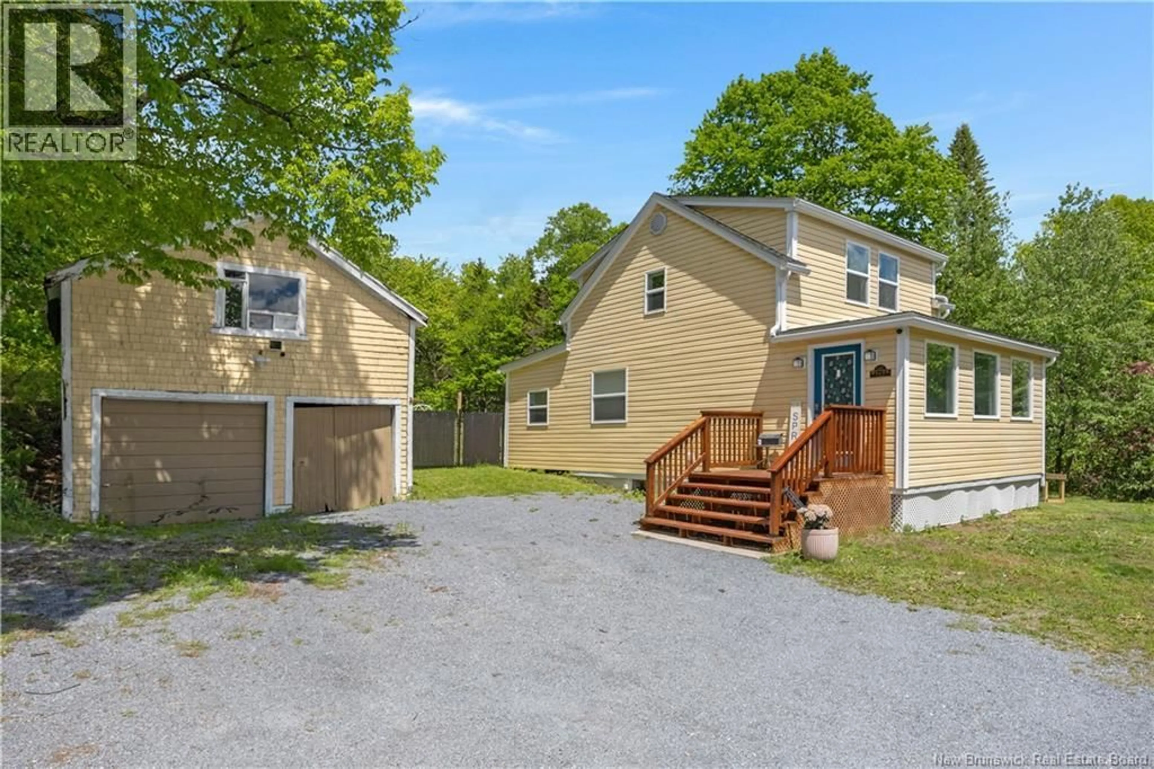 A pic from outside/outdoor area/front of a property/back of a property/a pic from drone, street for 3437 LOCH LOMOND ROAD, Saint John New Brunswick E2N1B7