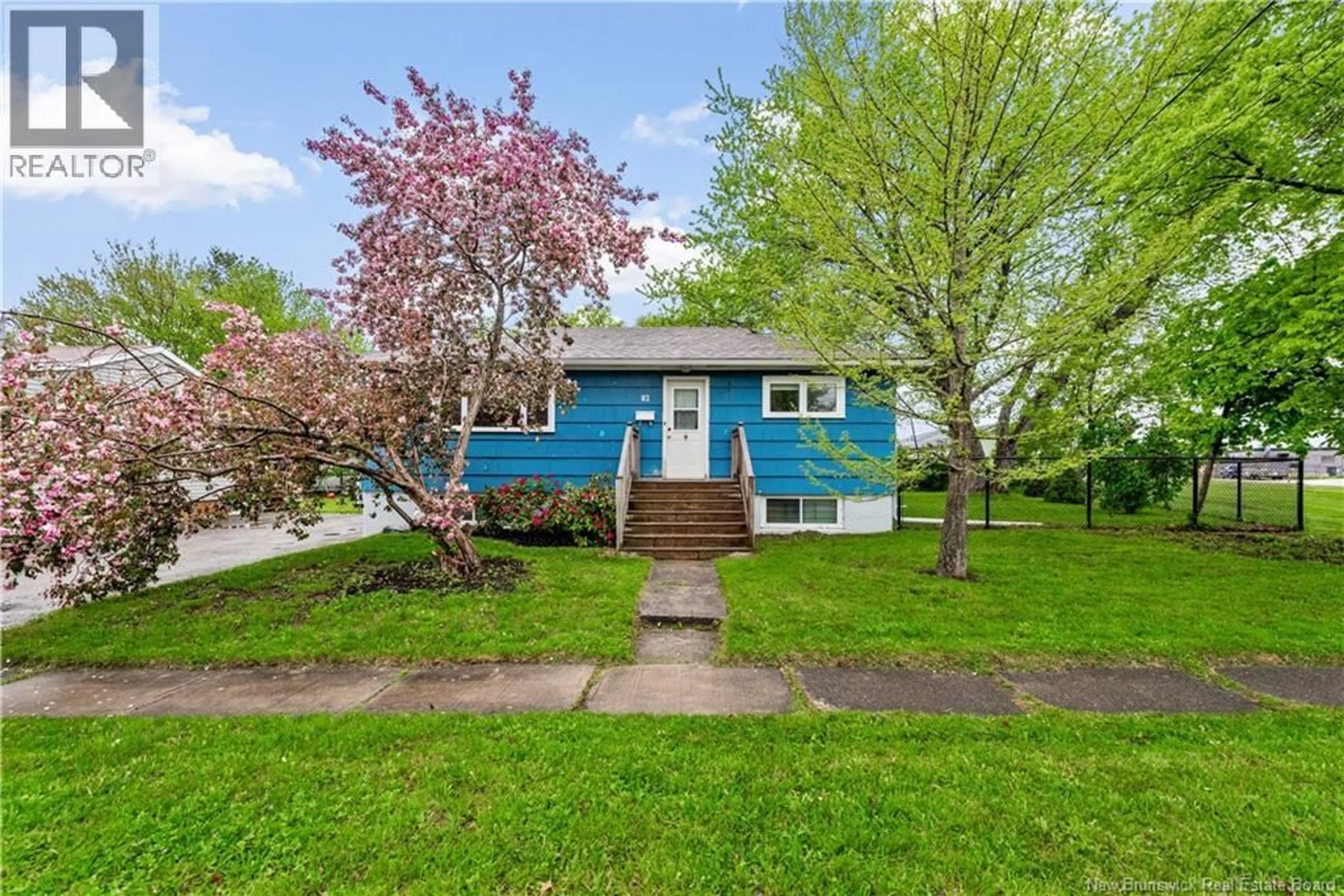Home with vinyl exterior material, street for 82 EIGHTH STREET, Moncton New Brunswick E1E3E9