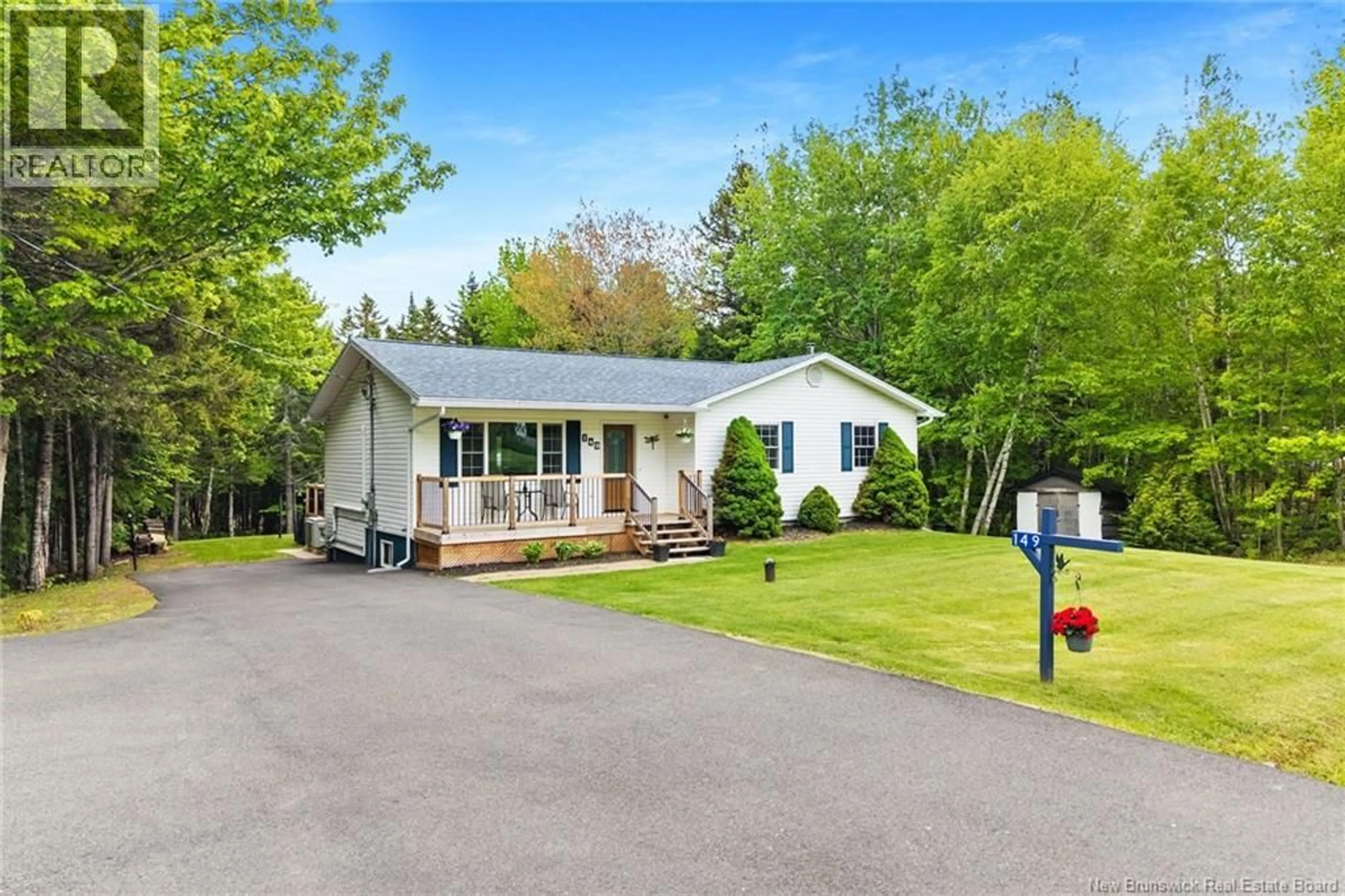 Home with vinyl exterior material, unknown for 149 CAMERON DRIVE, Burton New Brunswick E2V3G3