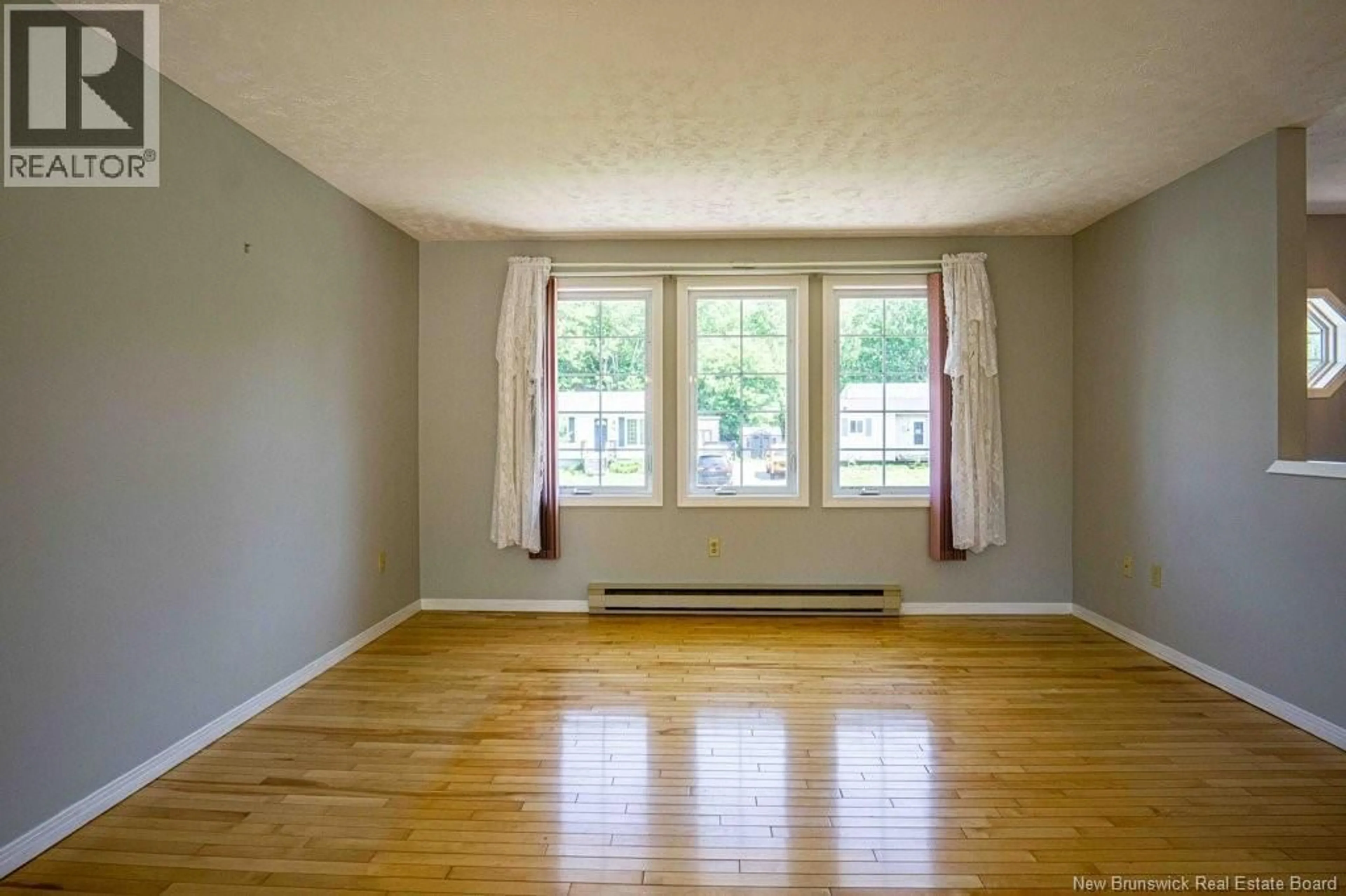 A pic of a room for 44 FINNAMORE STREET, Oromocto New Brunswick E2V2K1