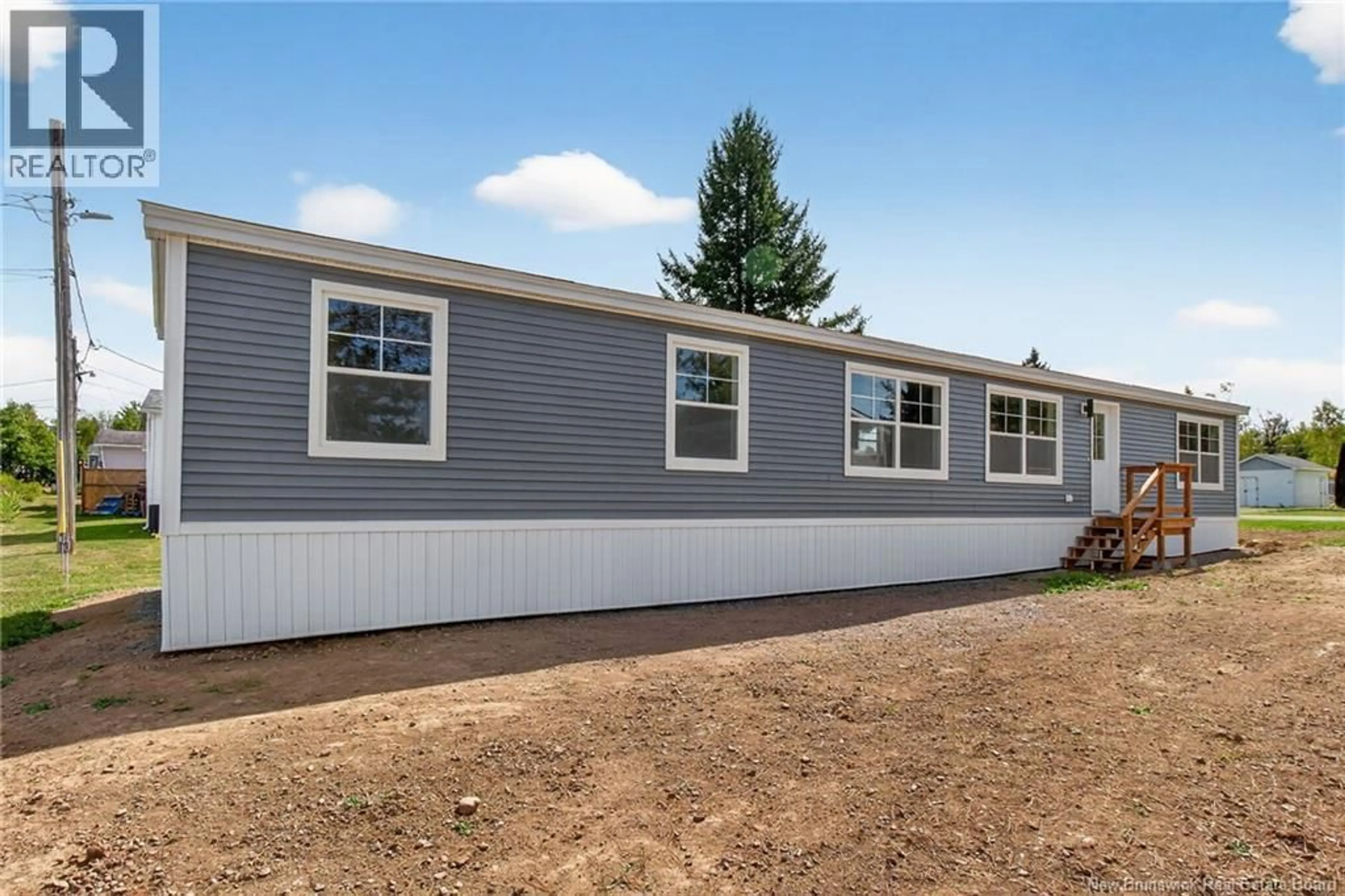 Home with vinyl exterior material, building for 13 CONDON CRESCENT, Lakeville New Brunswick E1H1C6