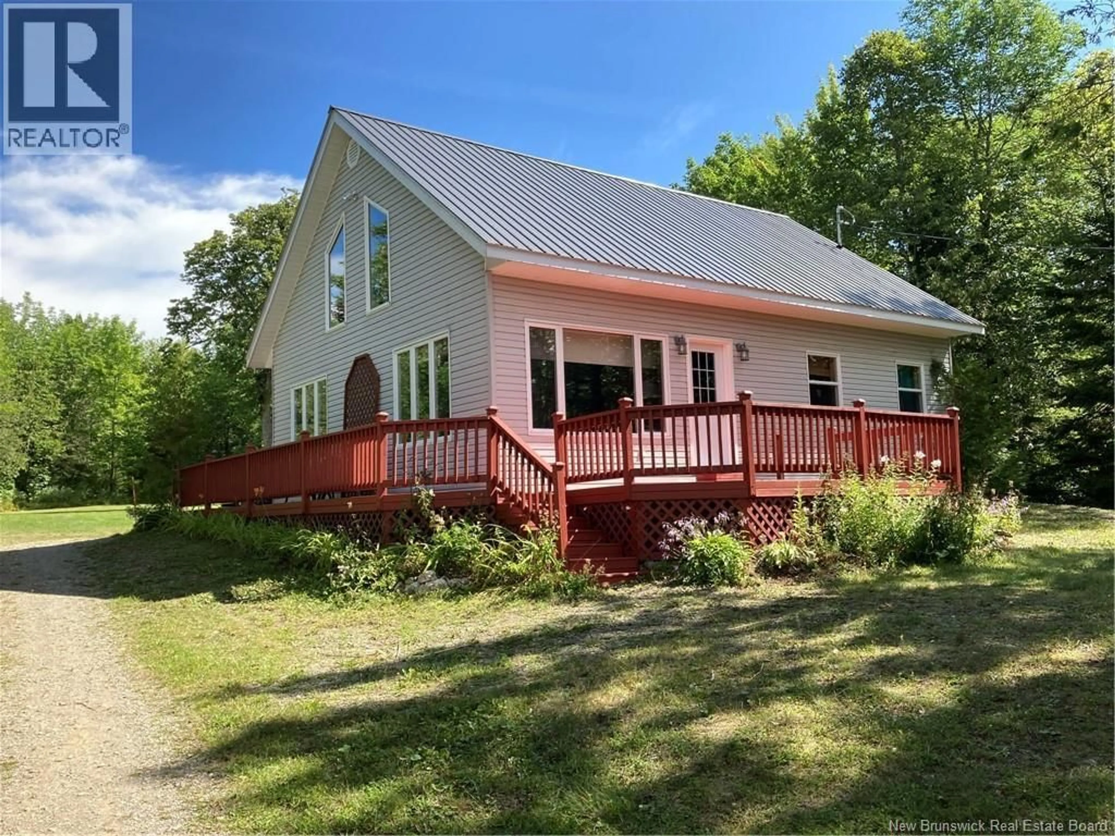 A pic from outside/outdoor area/front of a property/back of a property/a pic from drone, unknown for 38 FARRELL LANE, North Lake New Brunswick E6H2E3