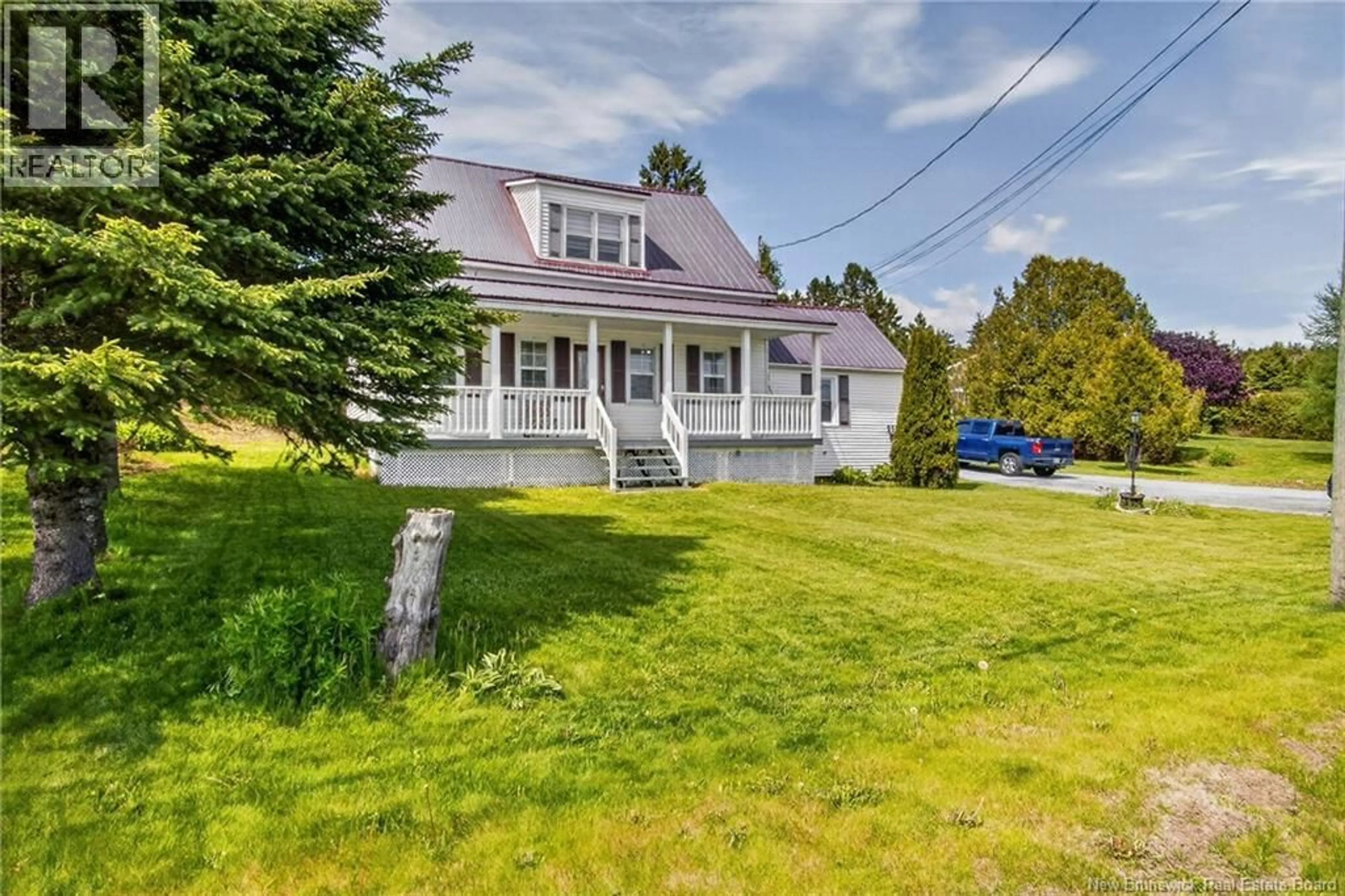 A pic from outside/outdoor area/front of a property/back of a property/a pic from drone, street for 2181 LOCH LOMOND ROAD, Saint John New Brunswick E2N1A1