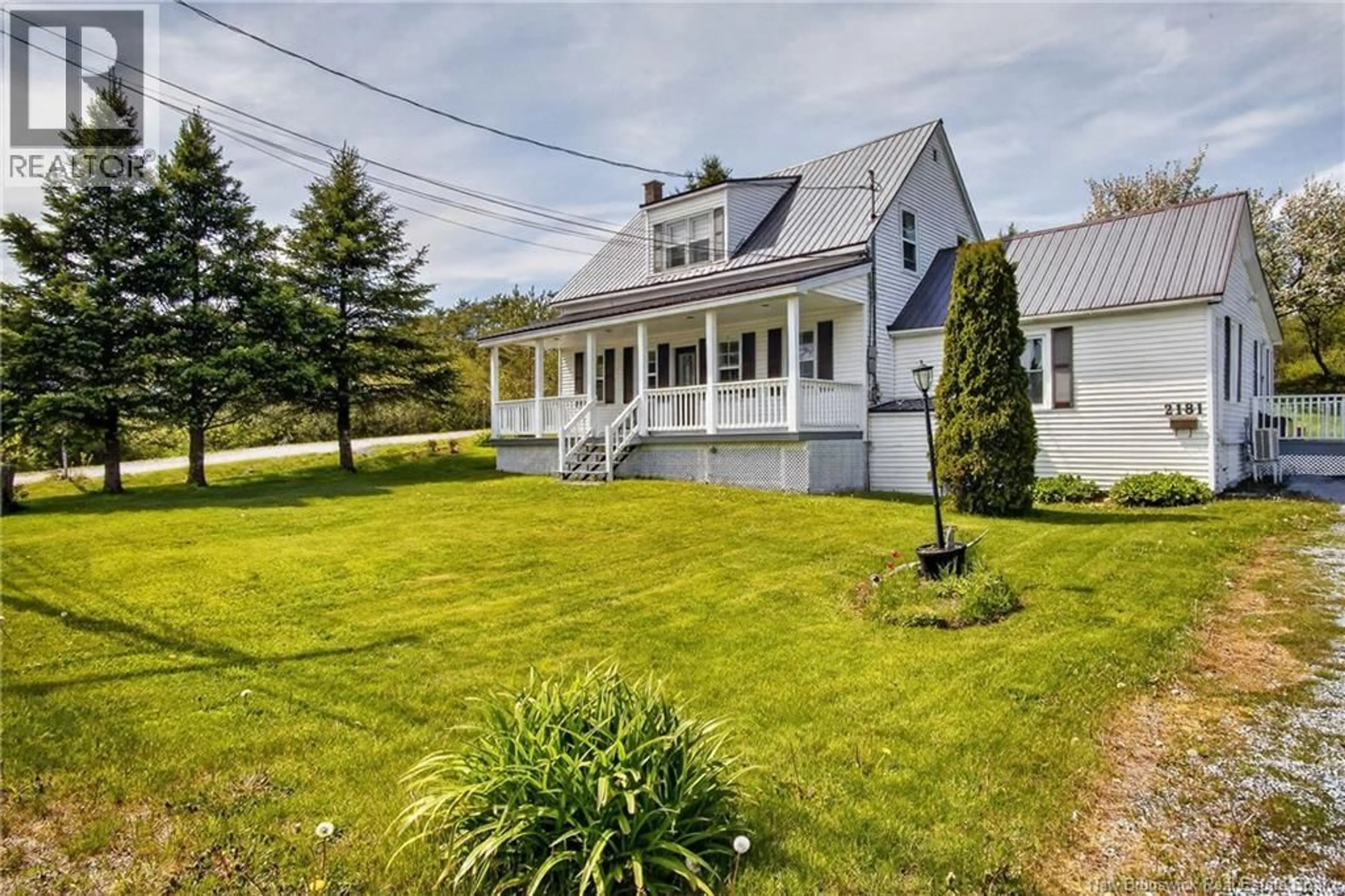A pic from outside/outdoor area/front of a property/back of a property/a pic from drone, street for 2181 LOCH LOMOND ROAD, Saint John New Brunswick E2N1A1