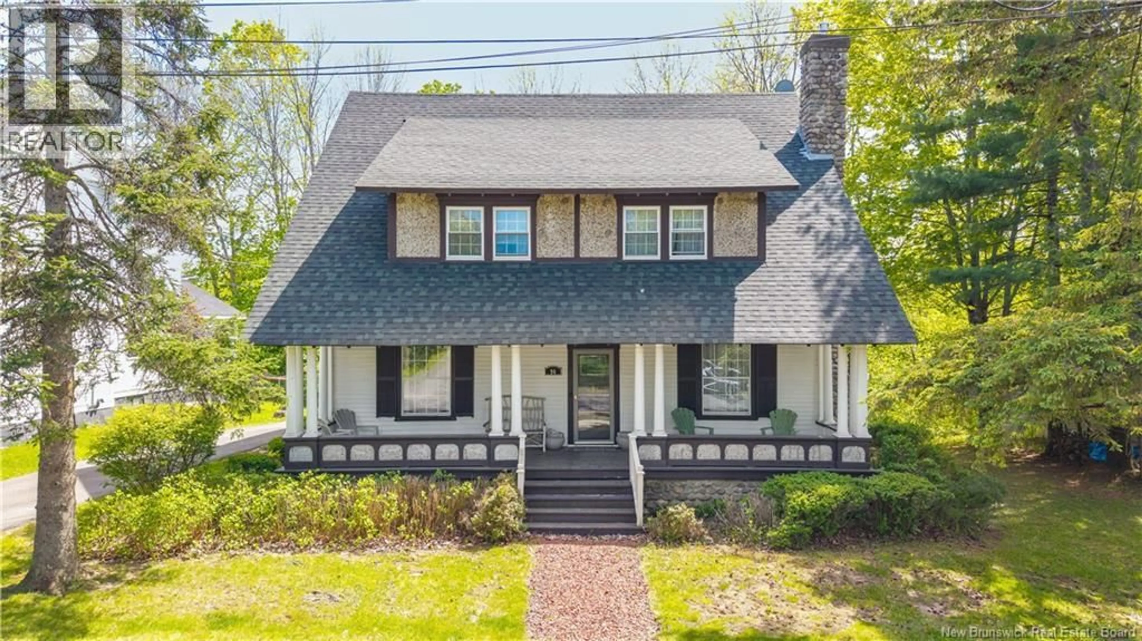 Home with vinyl exterior material, street for 96 UNION STREET, St. Stephen New Brunswick E3L1V5
