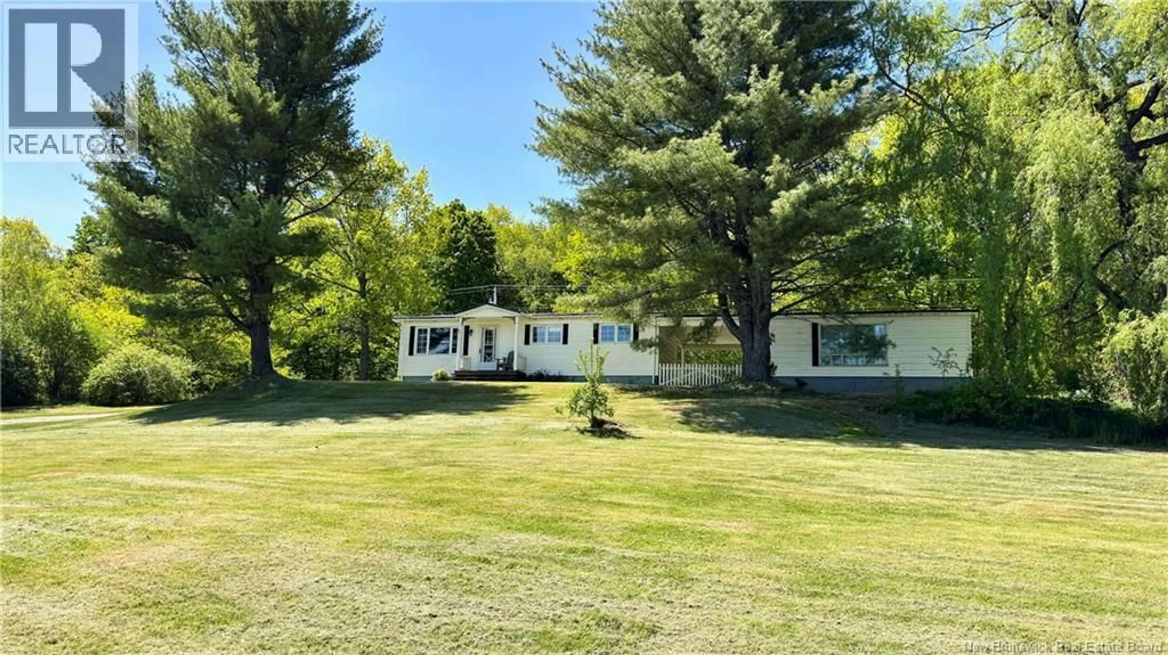 A pic from outside/outdoor area/front of a property/back of a property/a pic from drone, water/lake/river/ocean view for 6860 ROUTE 102, Dumfries New Brunswick E6G1P3
